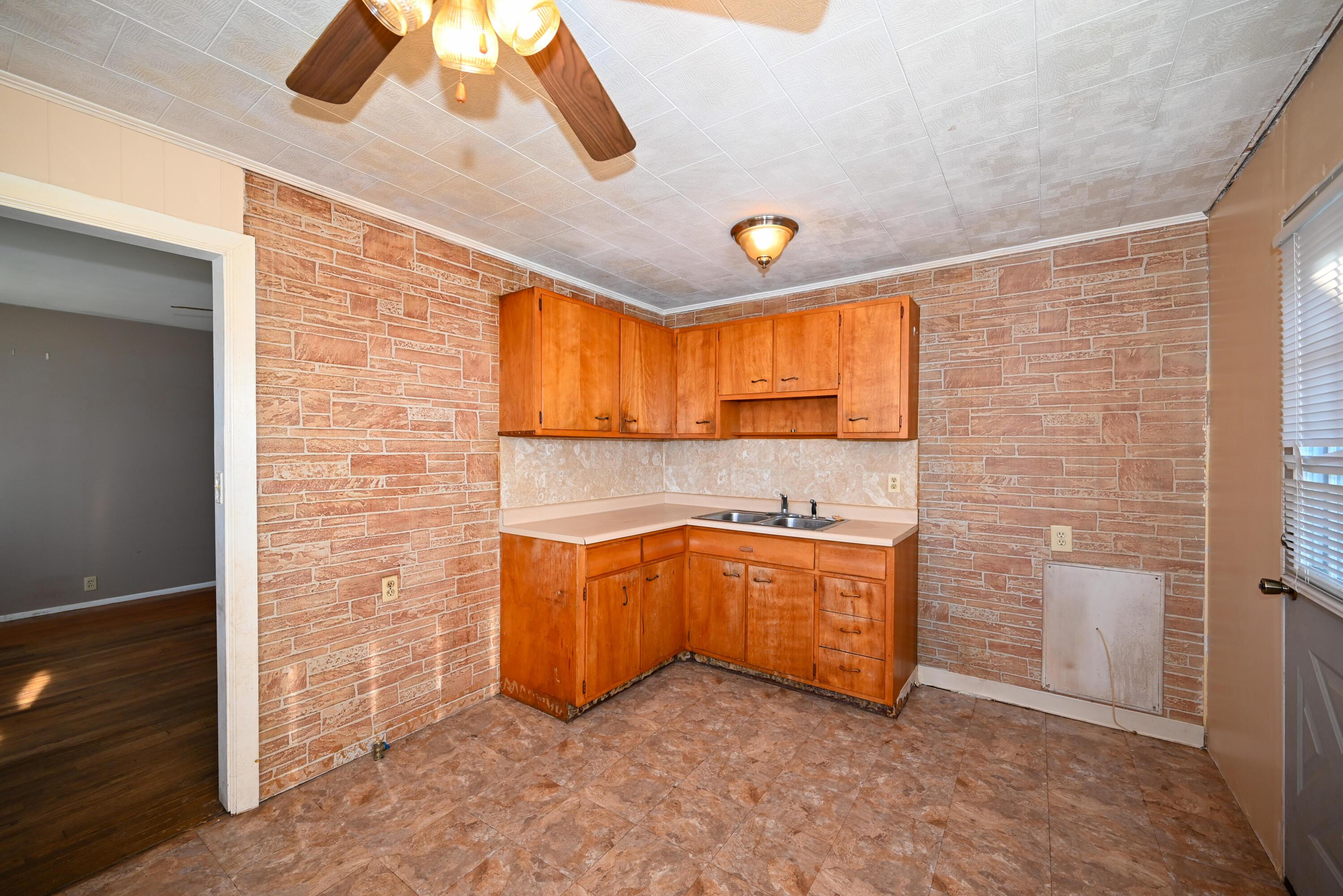 300 Latourette Street