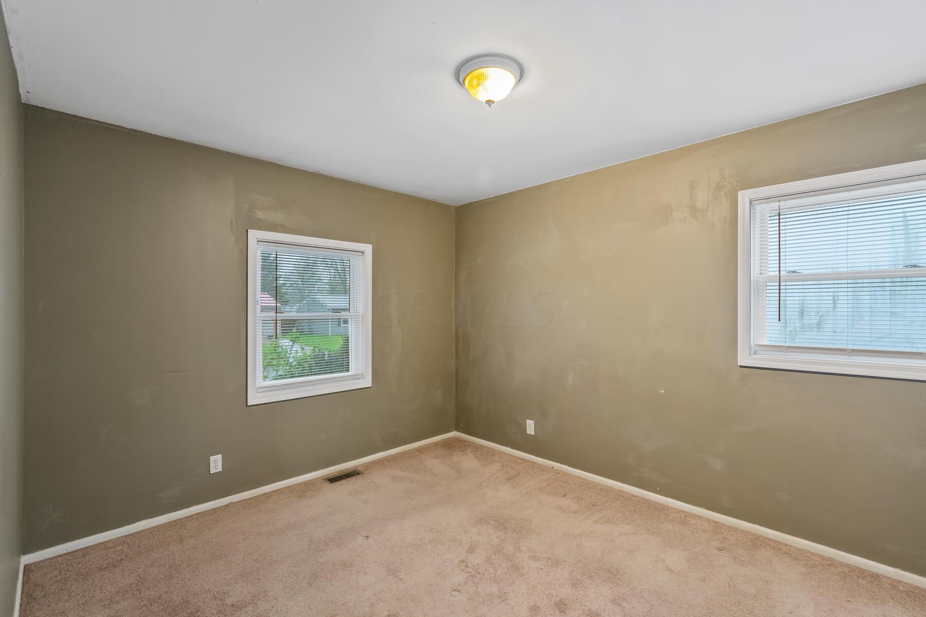 1127 Fairwood Avenue