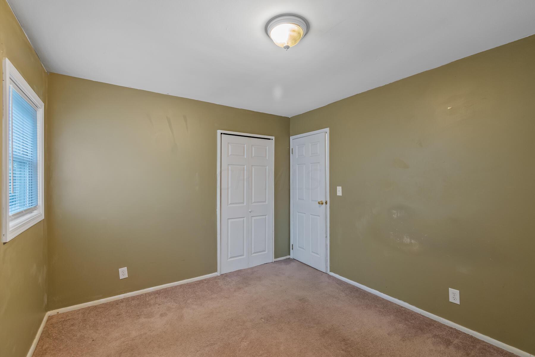 1127 Fairwood Avenue