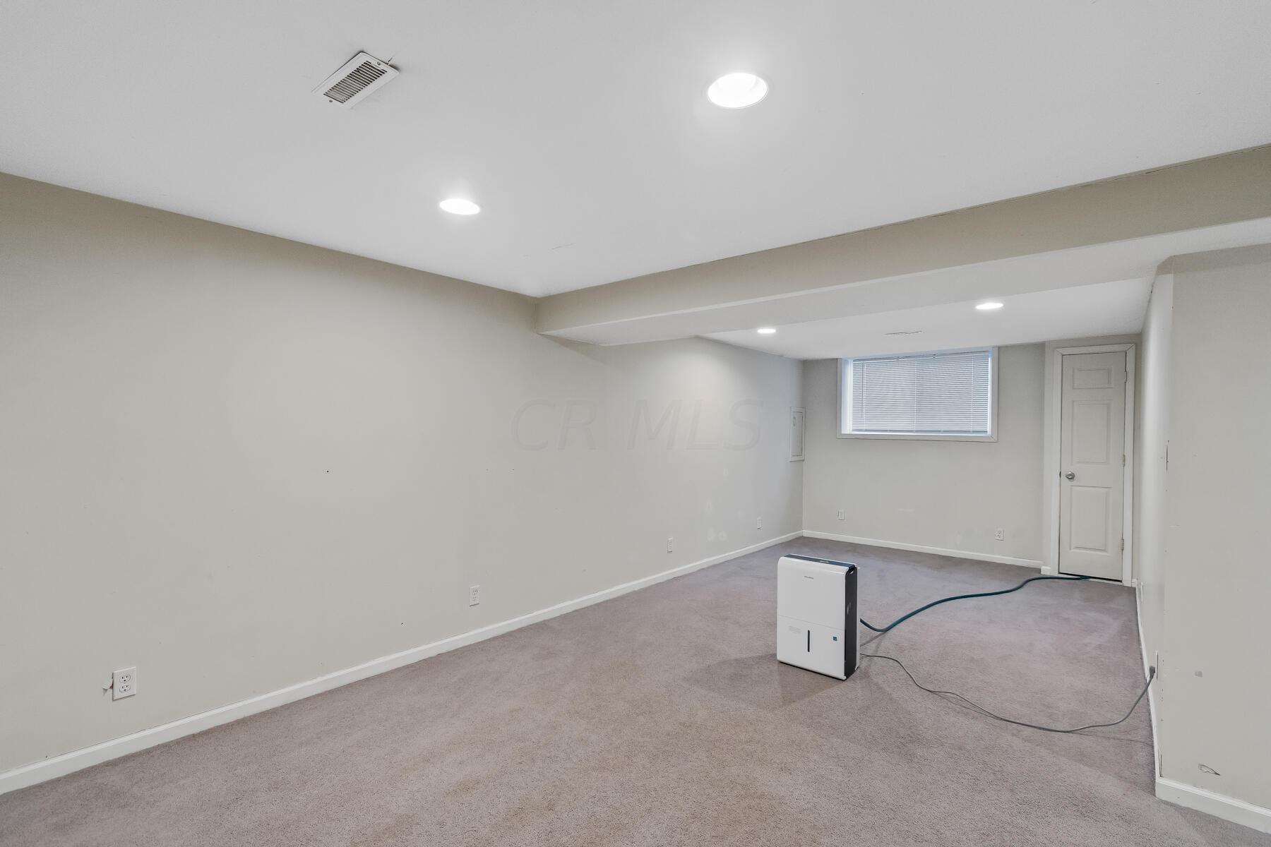 1127 Fairwood Avenue