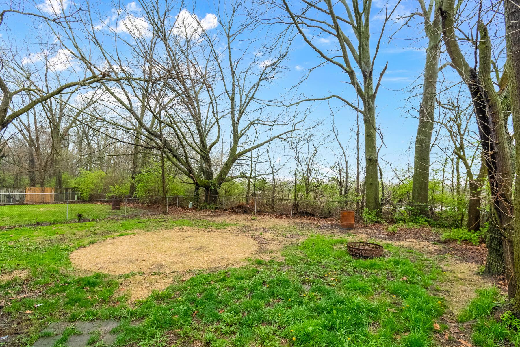 1127 Fairwood Avenue