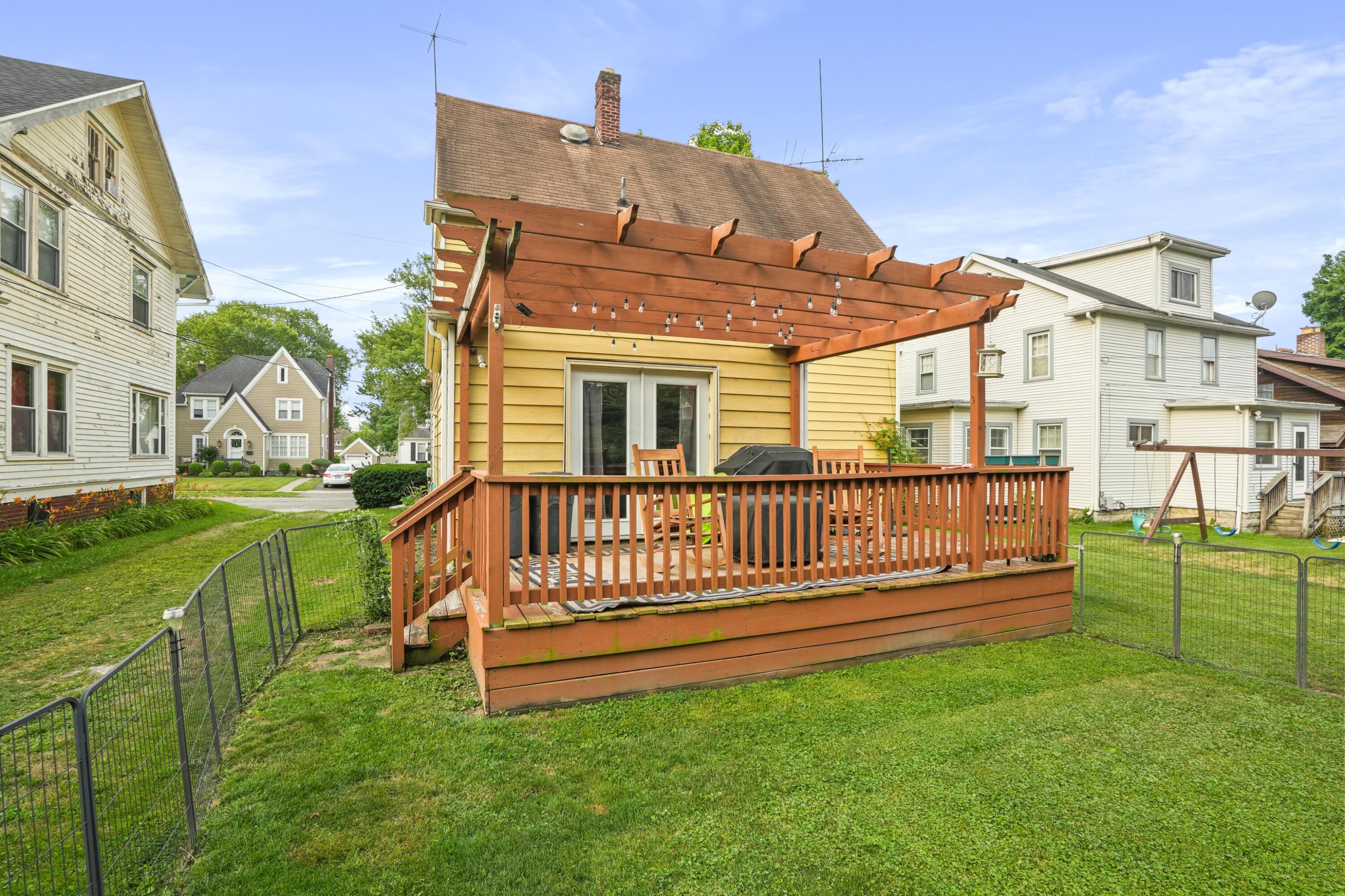 336 Lafayette Street