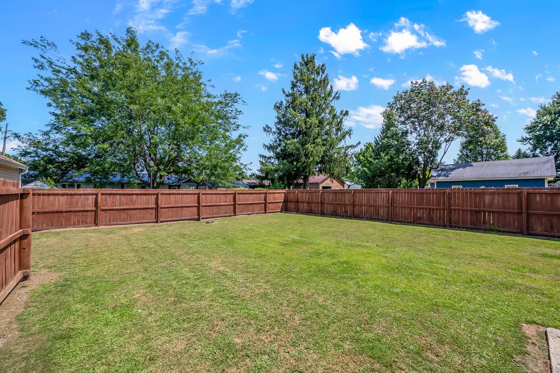 1002 Congress Street