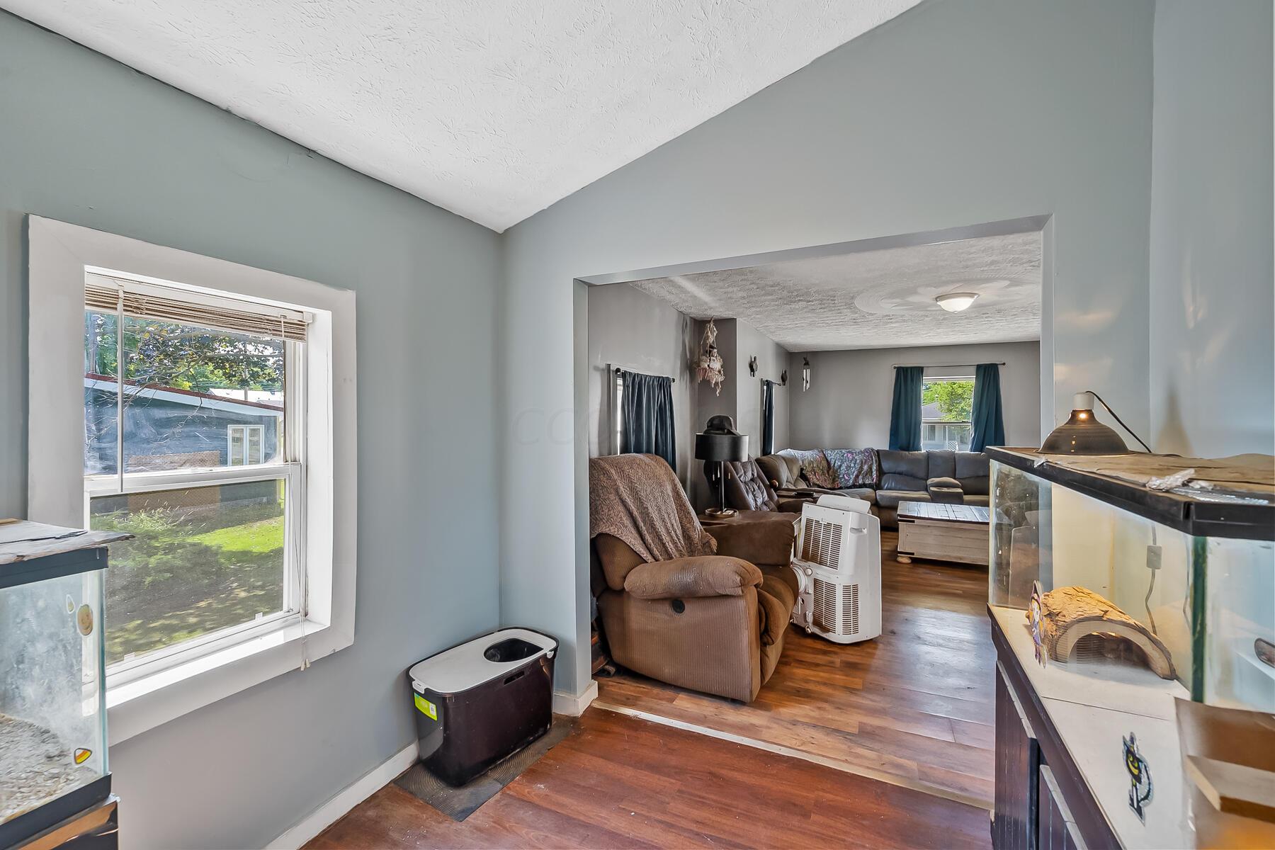 1002 Congress Street