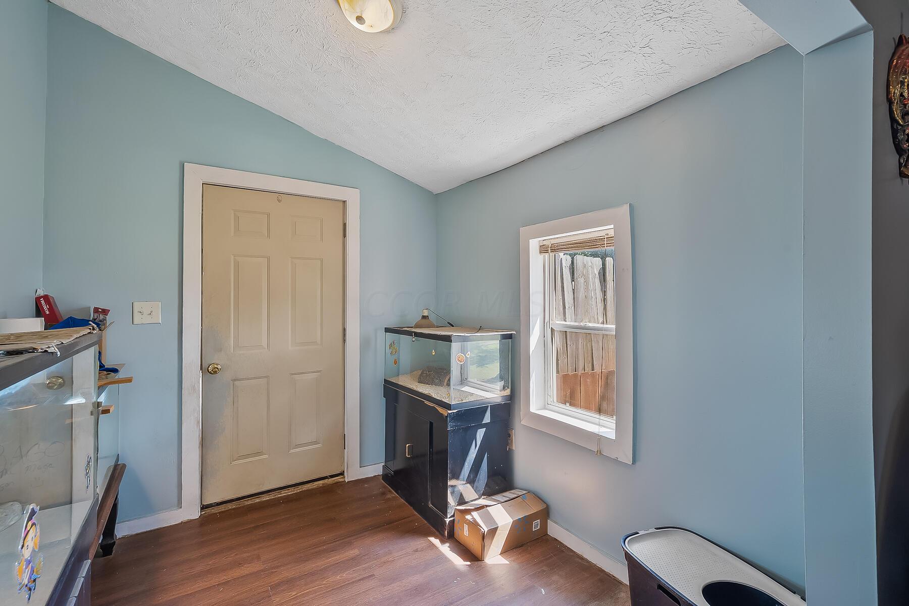 1002 Congress Street