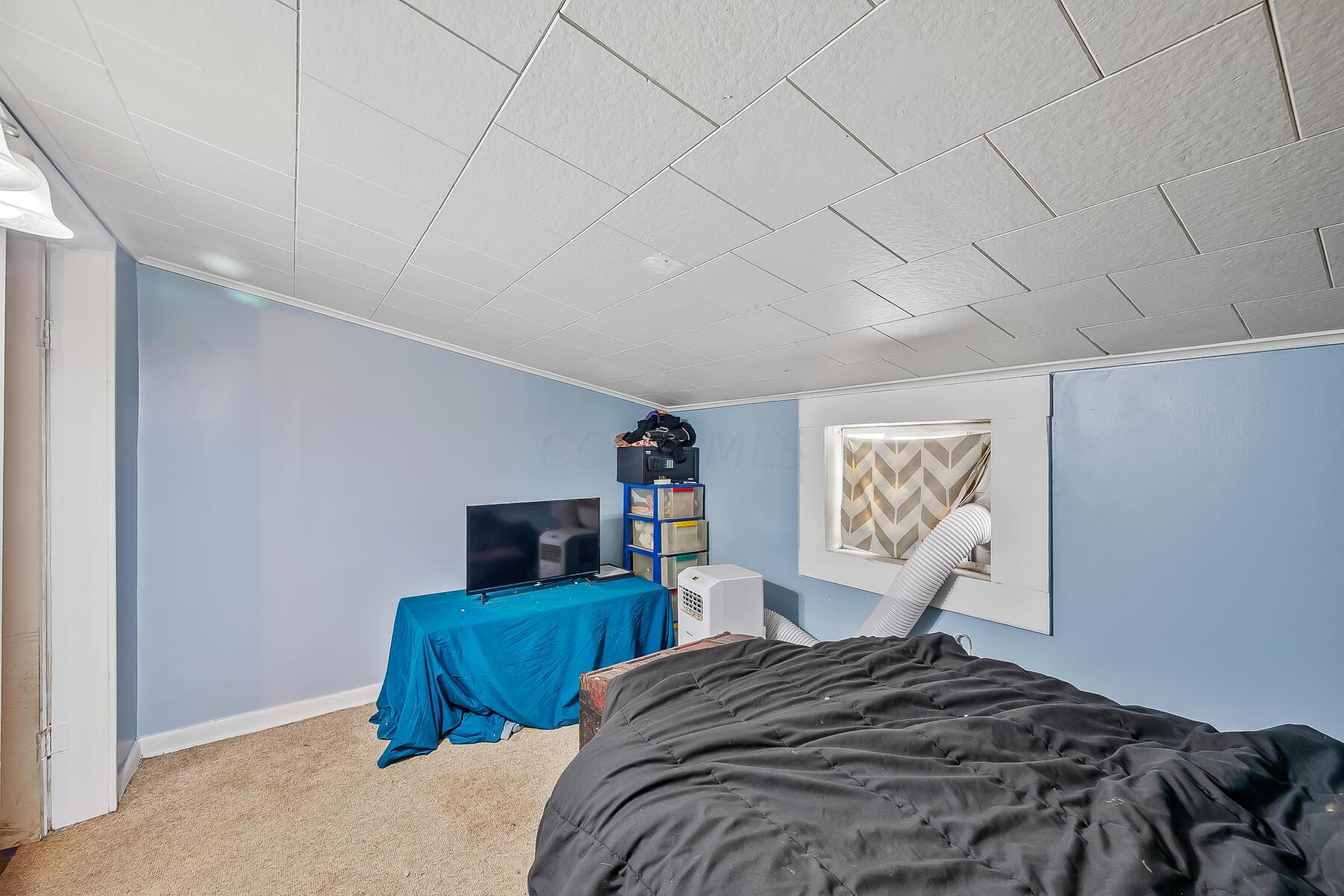 1002 Congress Street