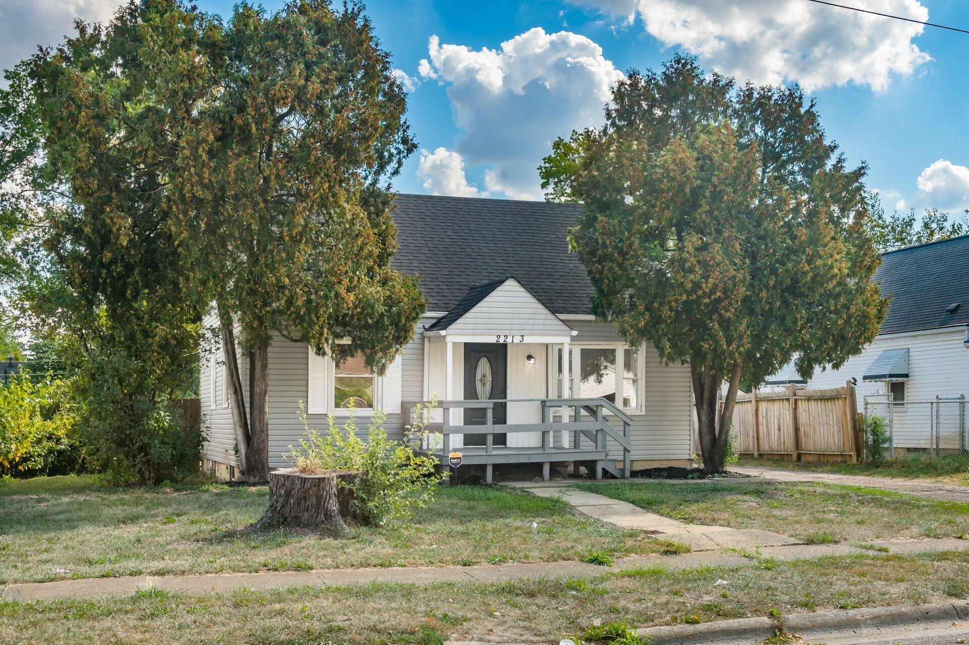 2213 Earl Avenue