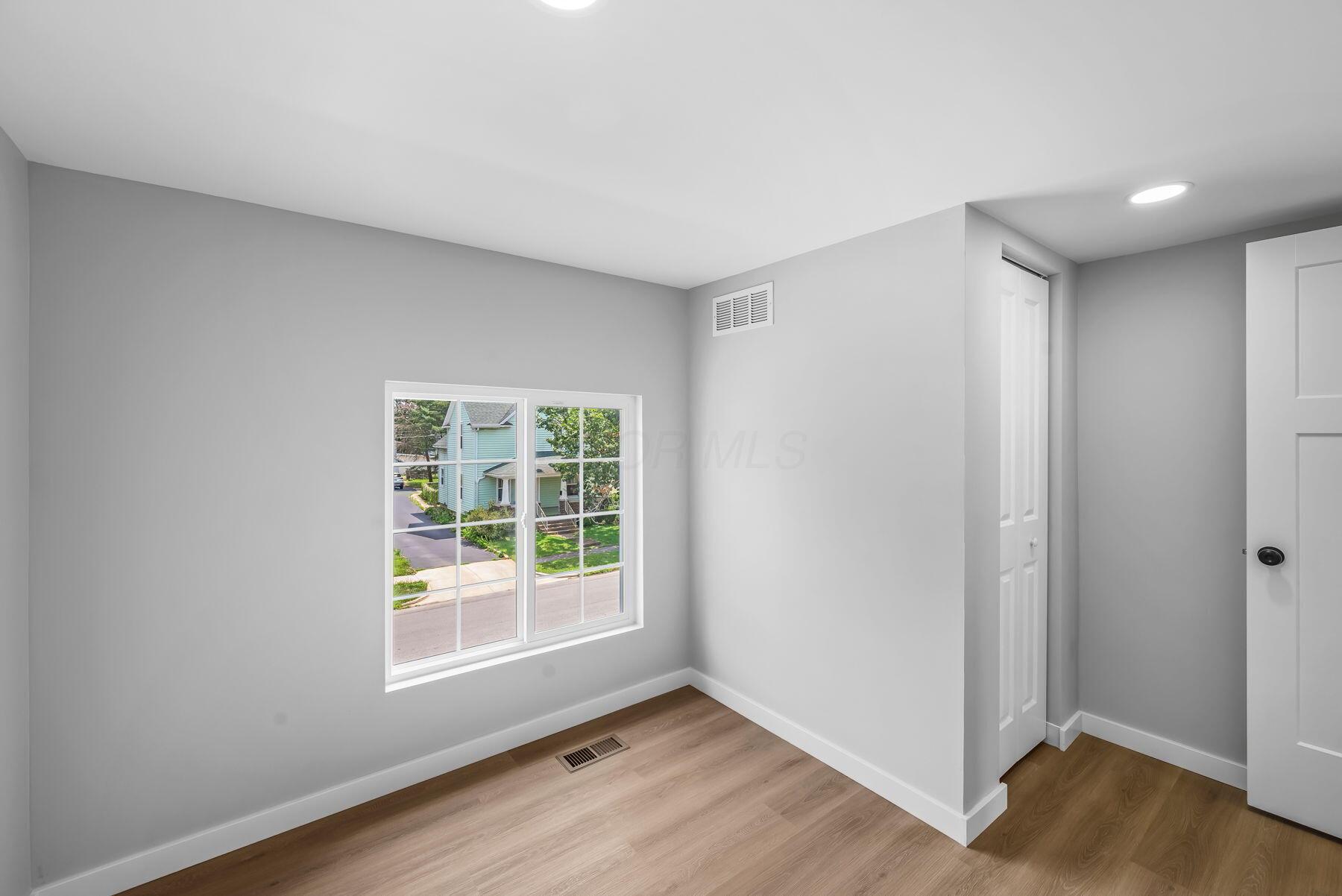 225 S Grand Avenue