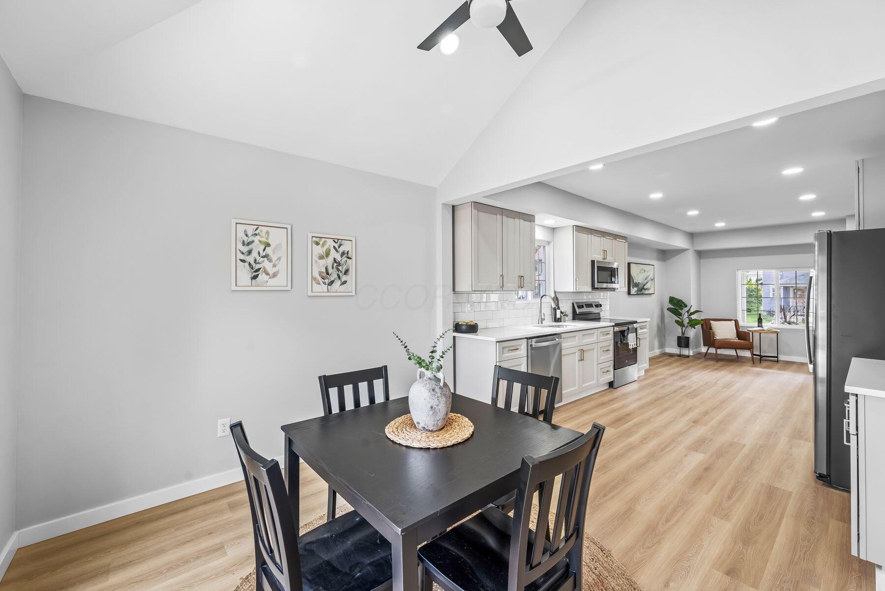 225 S Grand Avenue