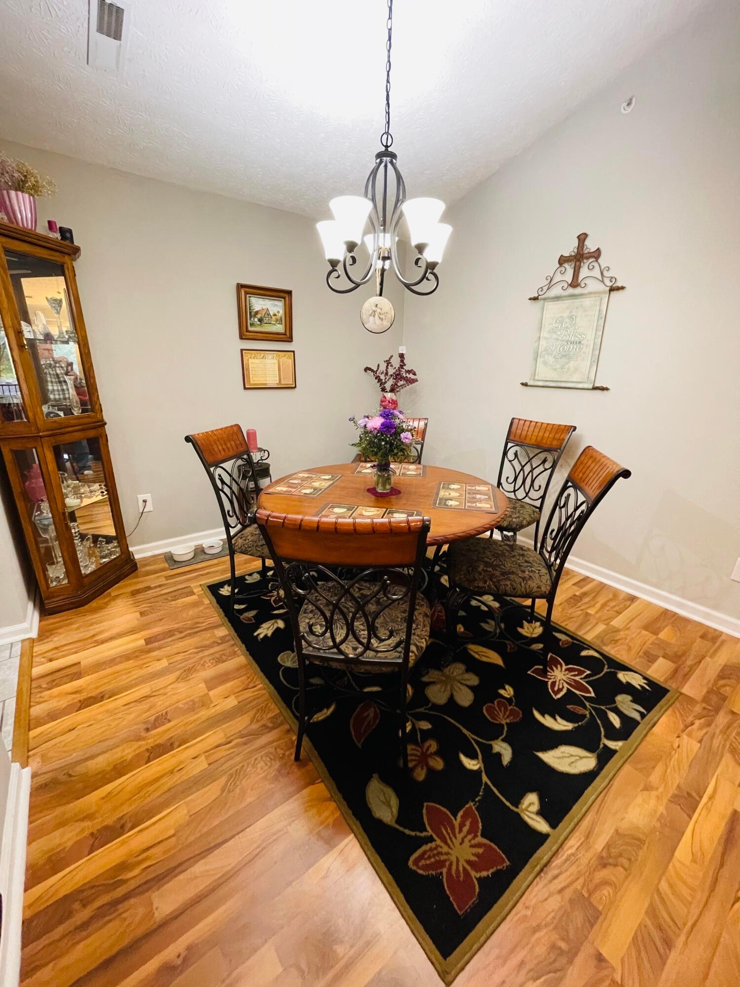 218 Shelbourne Forest Way