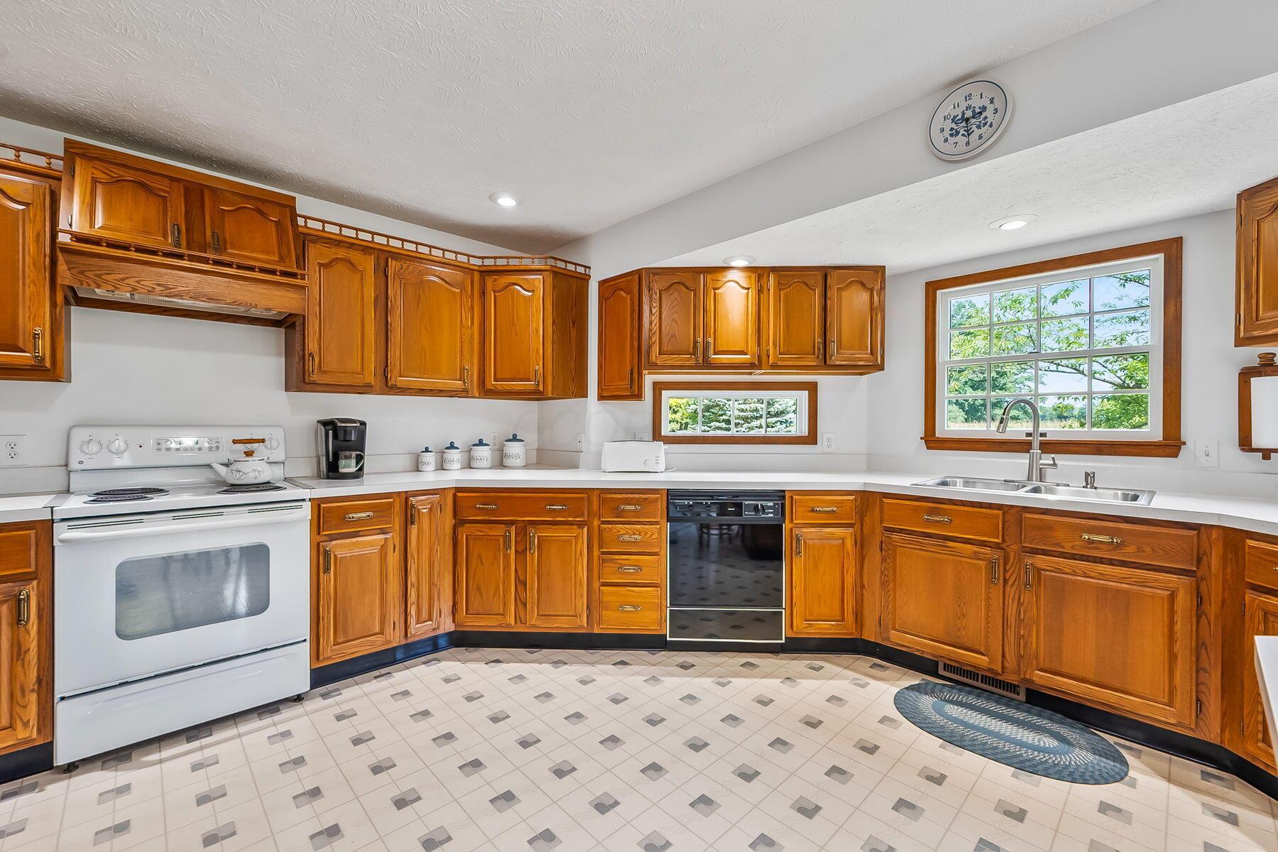 4808 Hughes Road