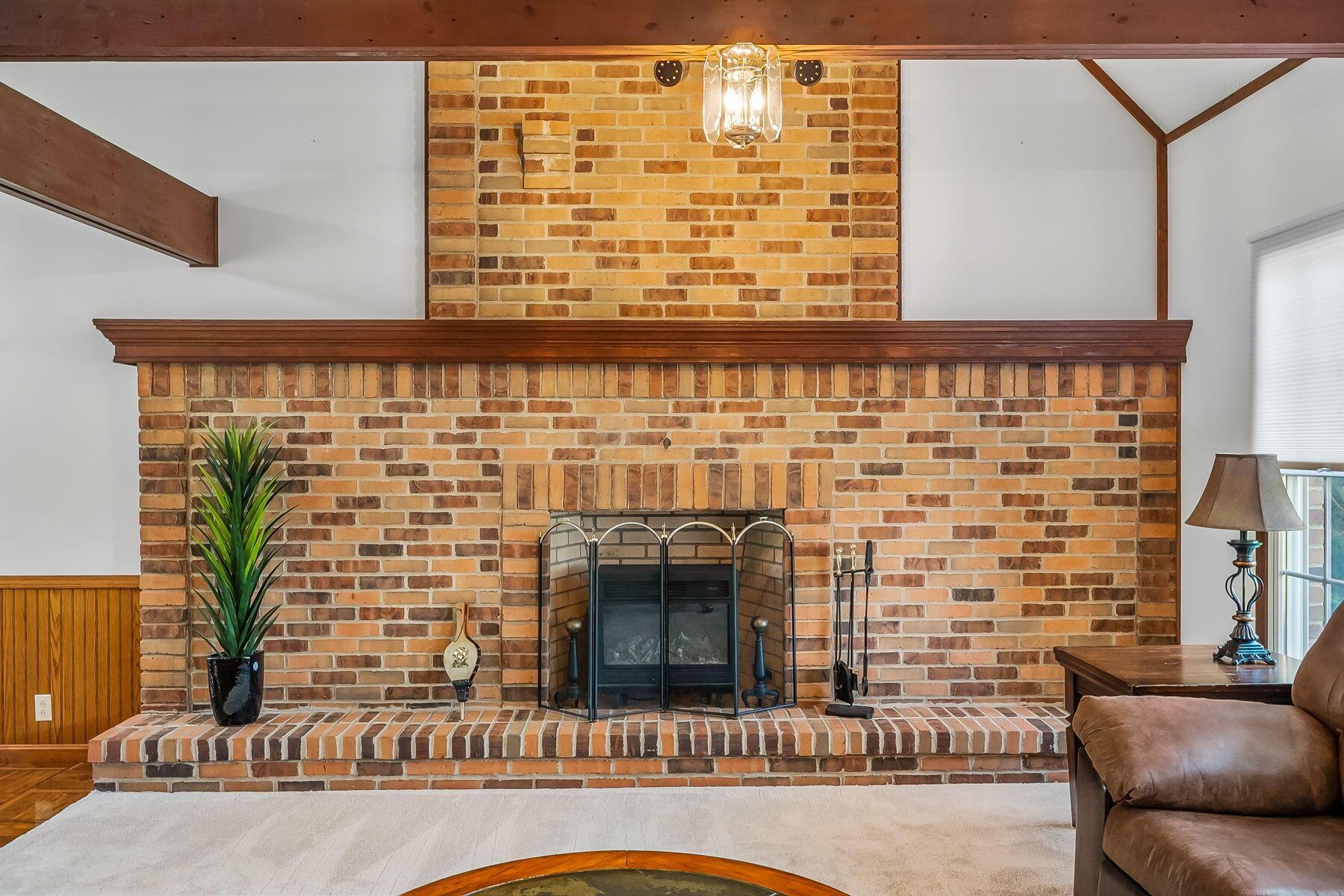 4808 Hughes Road