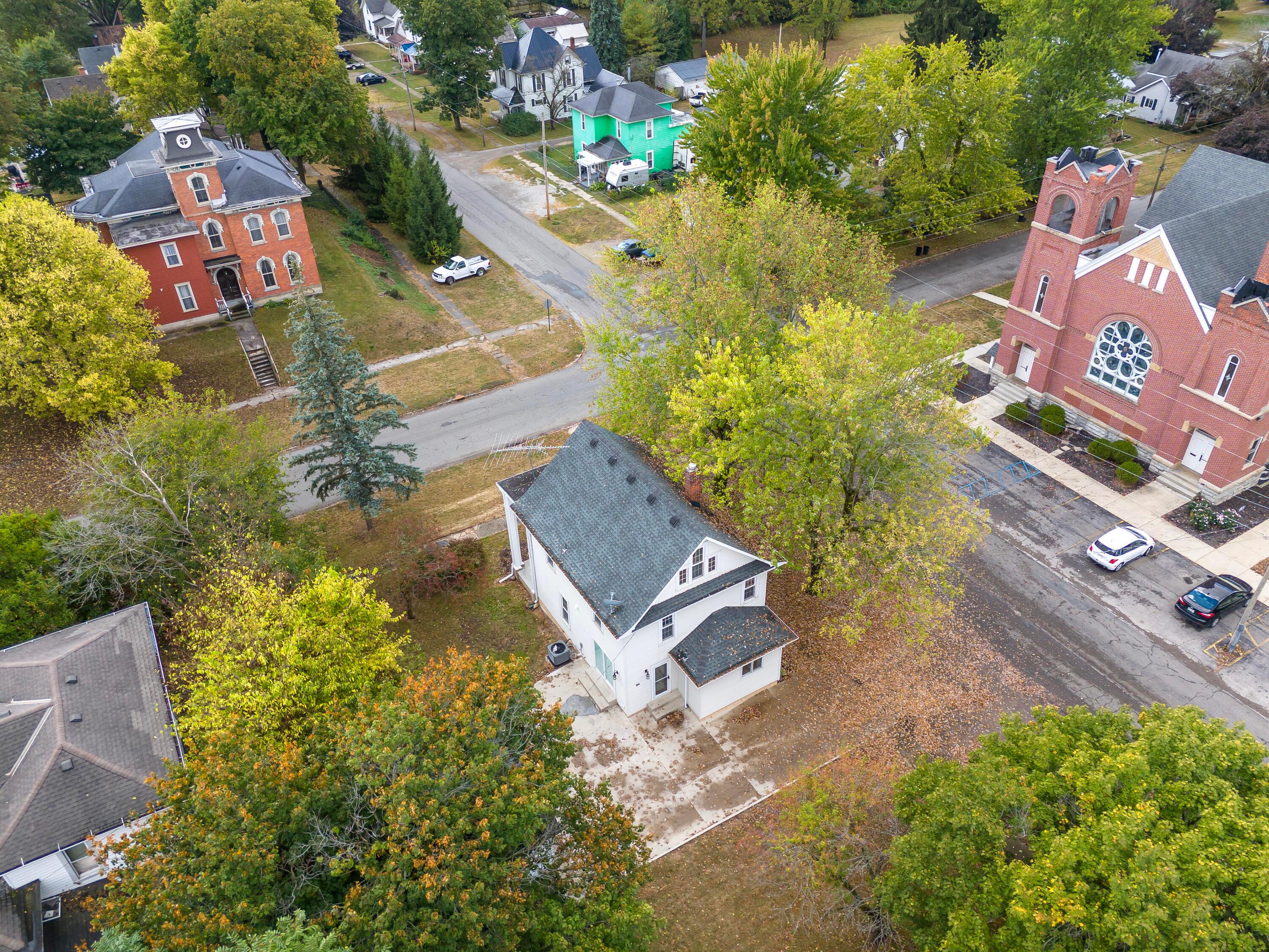 24 W Bomford Street