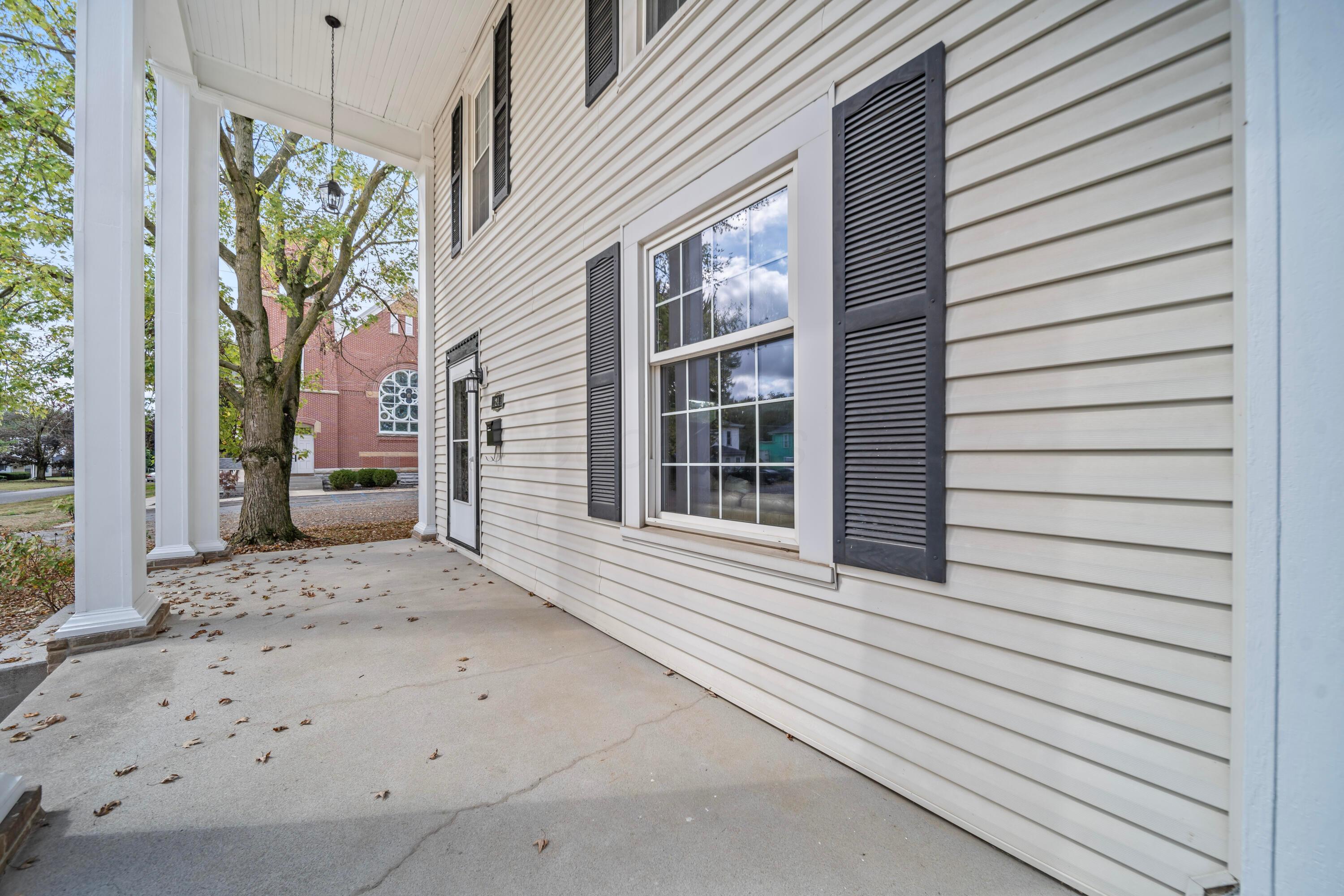 24 W Bomford Street