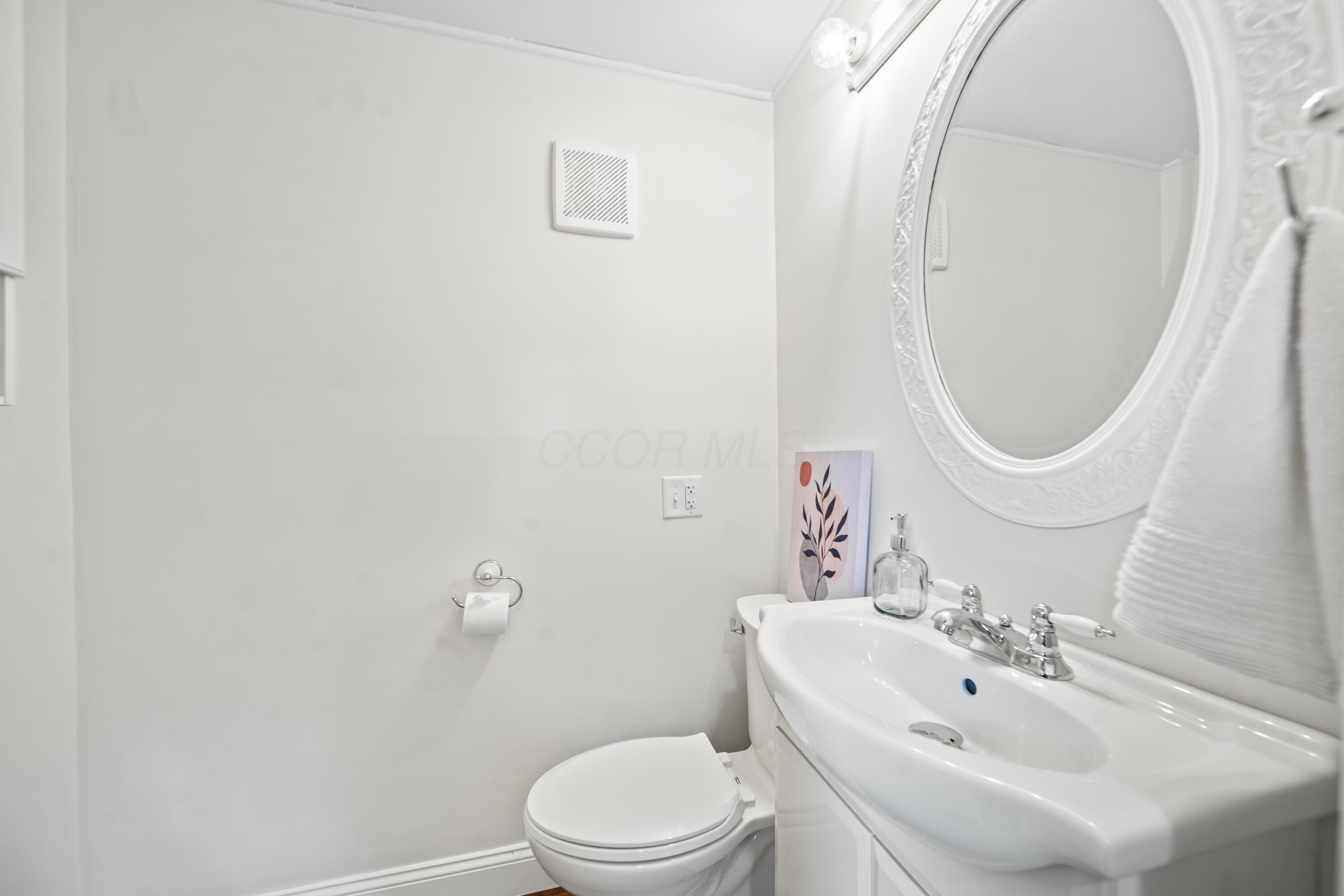 24 W Bomford Street