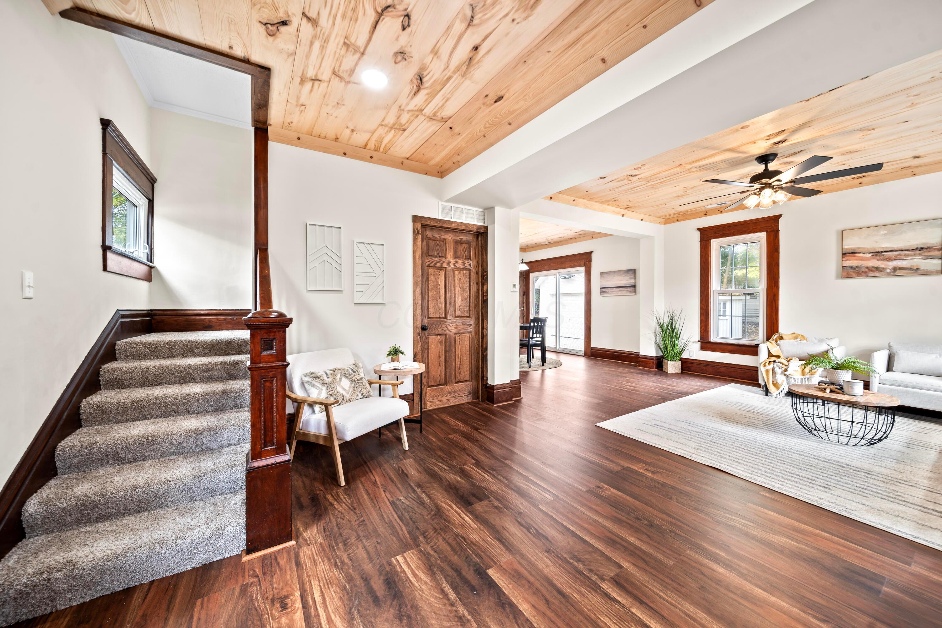 24 W Bomford Street