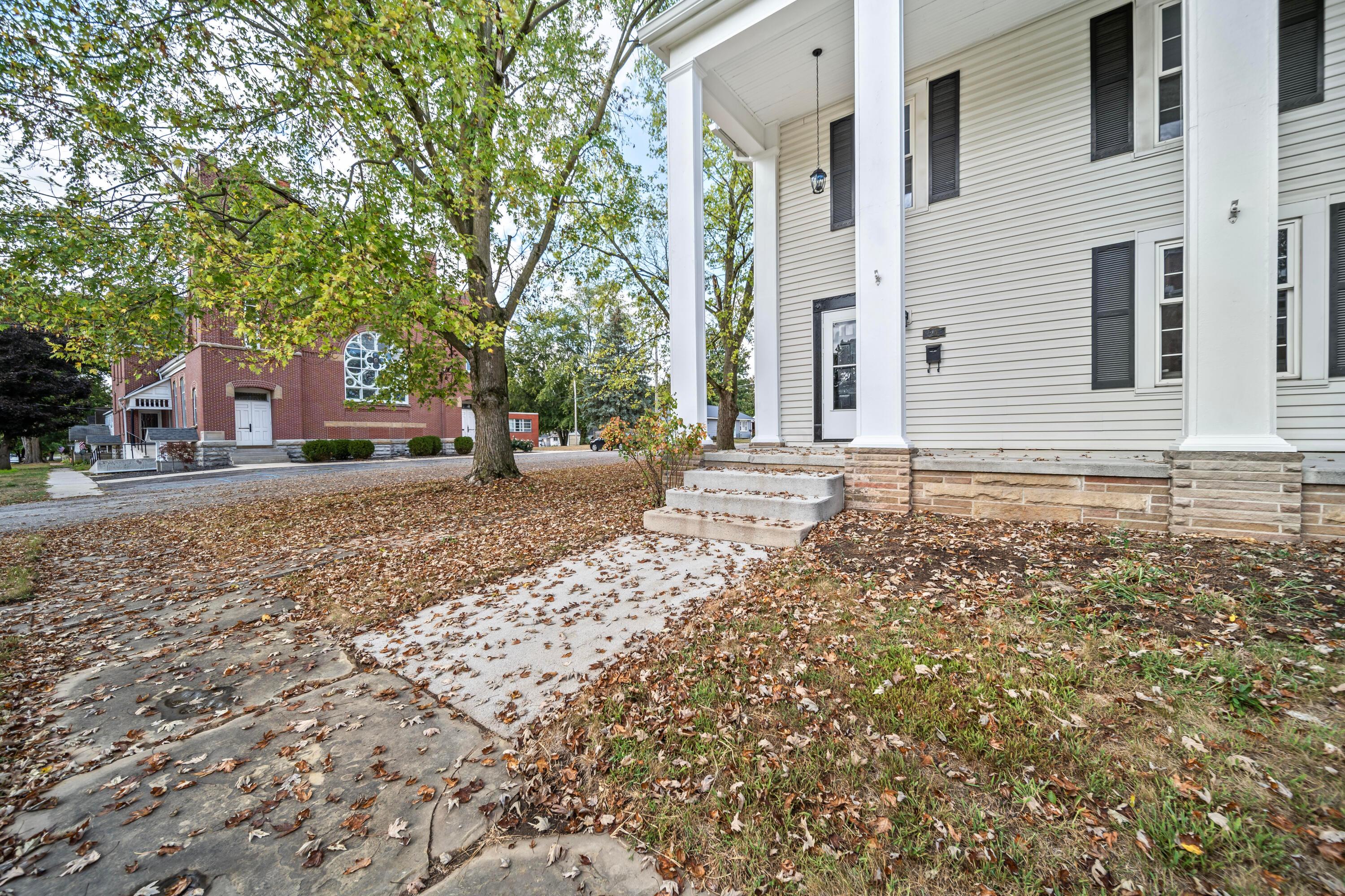 24 W Bomford Street