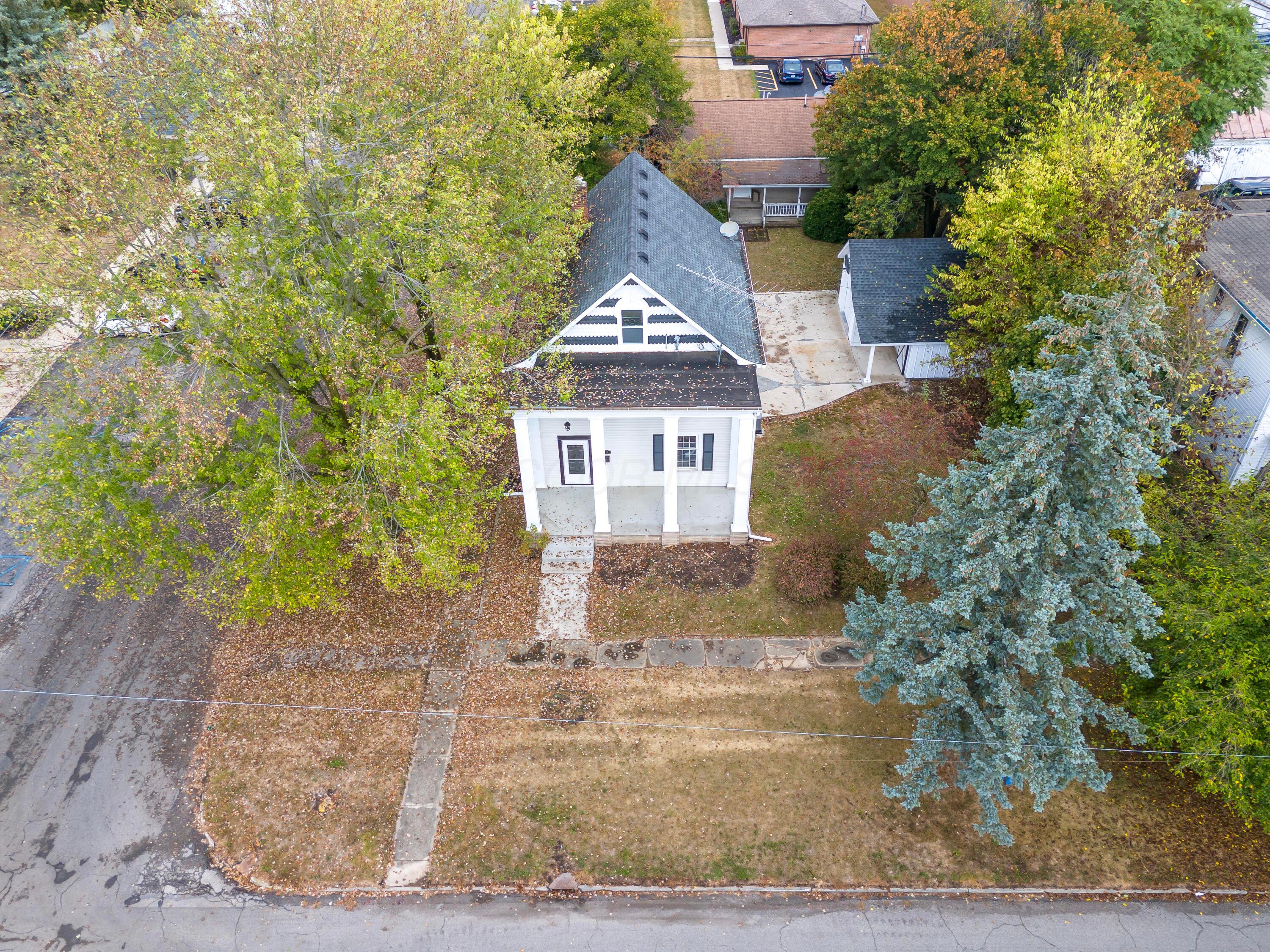 24 W Bomford Street