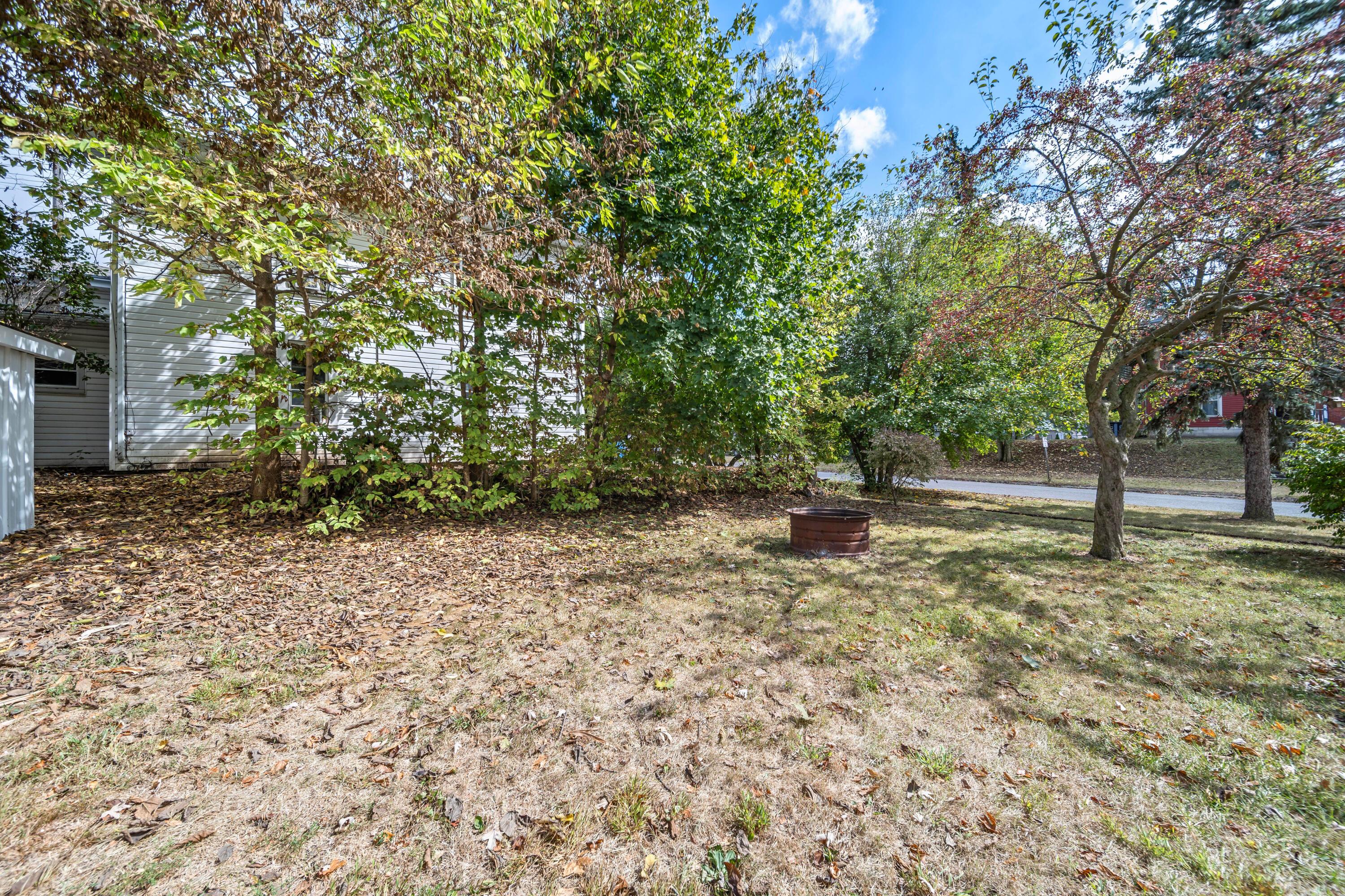 24 W Bomford Street