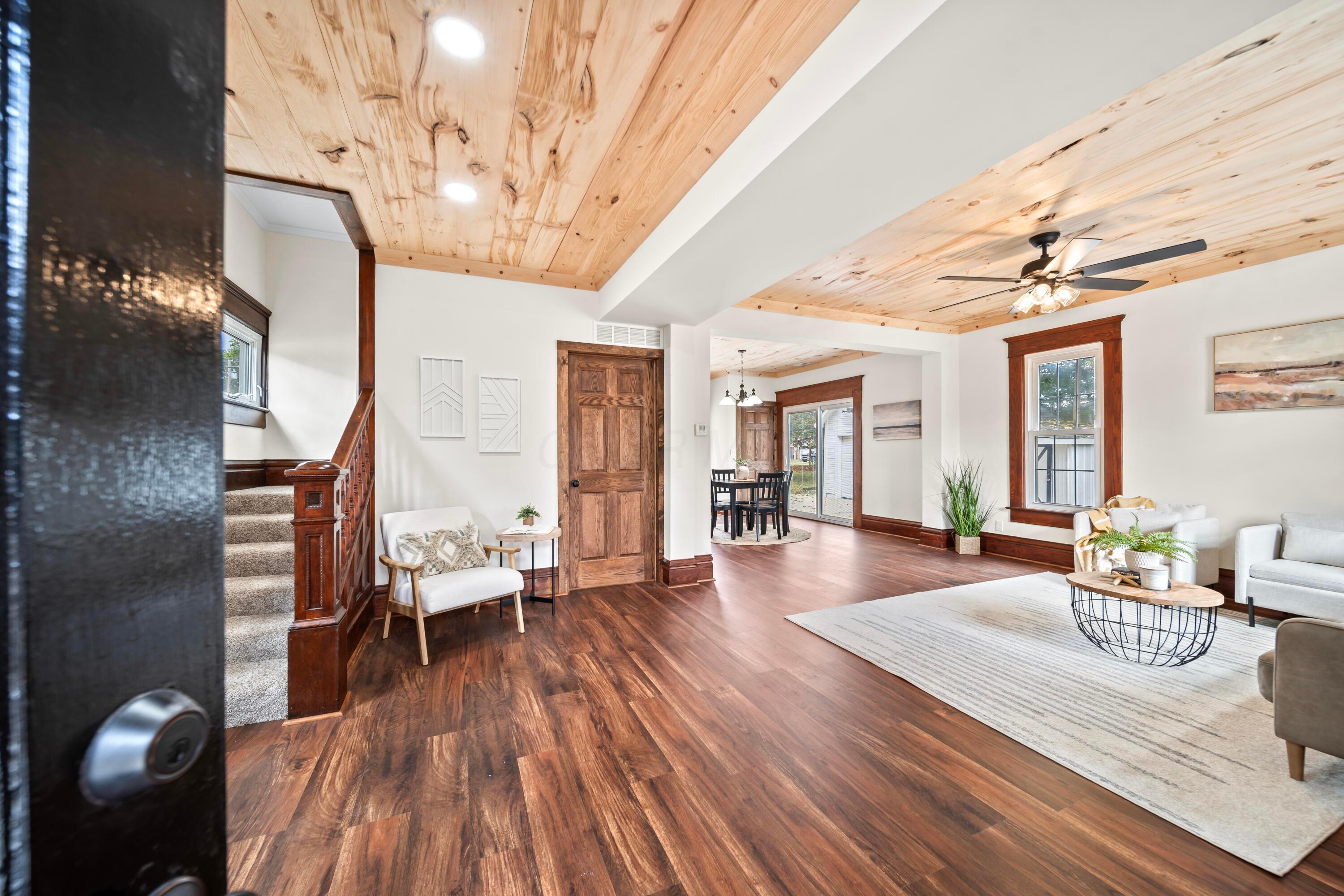 24 W Bomford Street