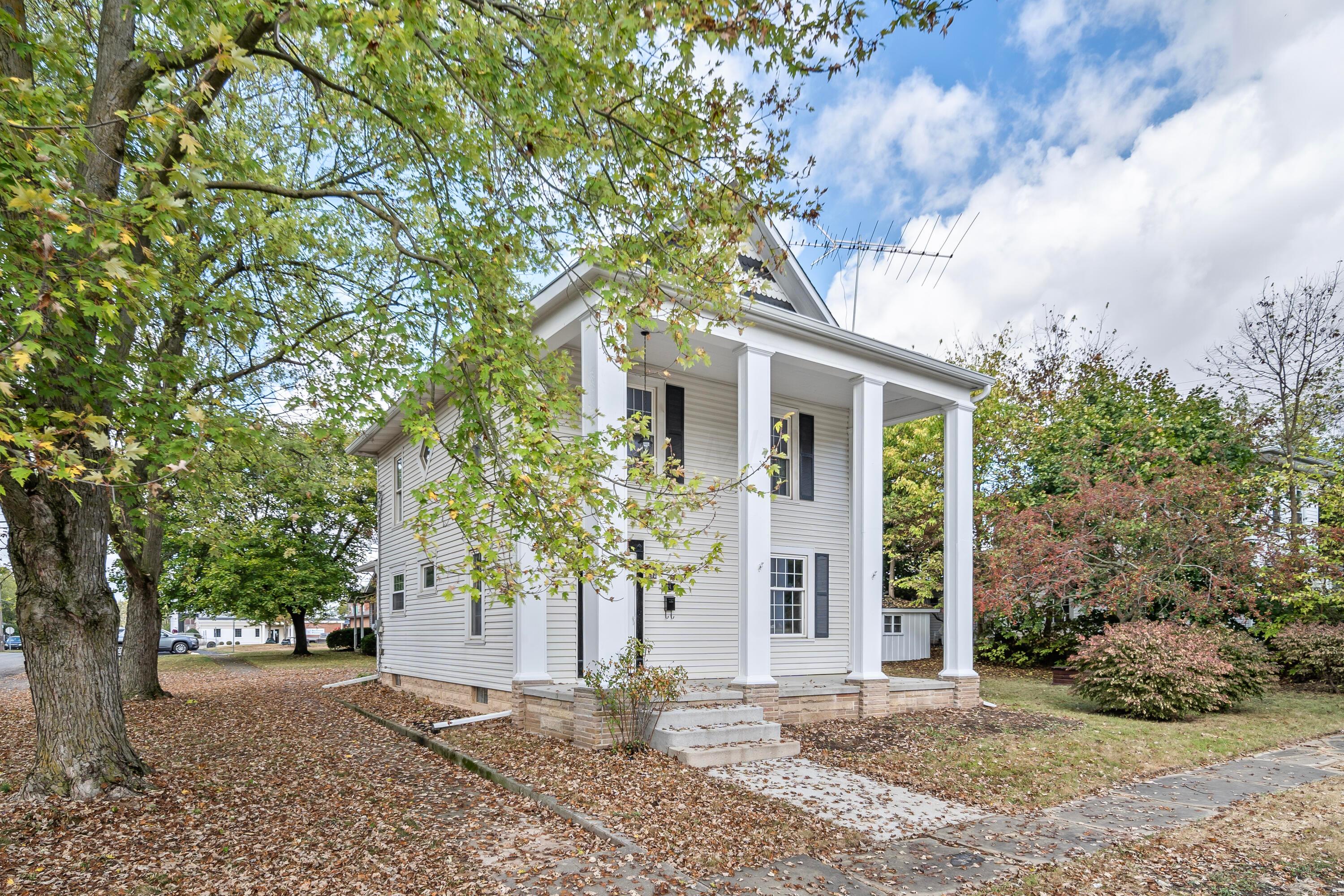 24 W Bomford Street