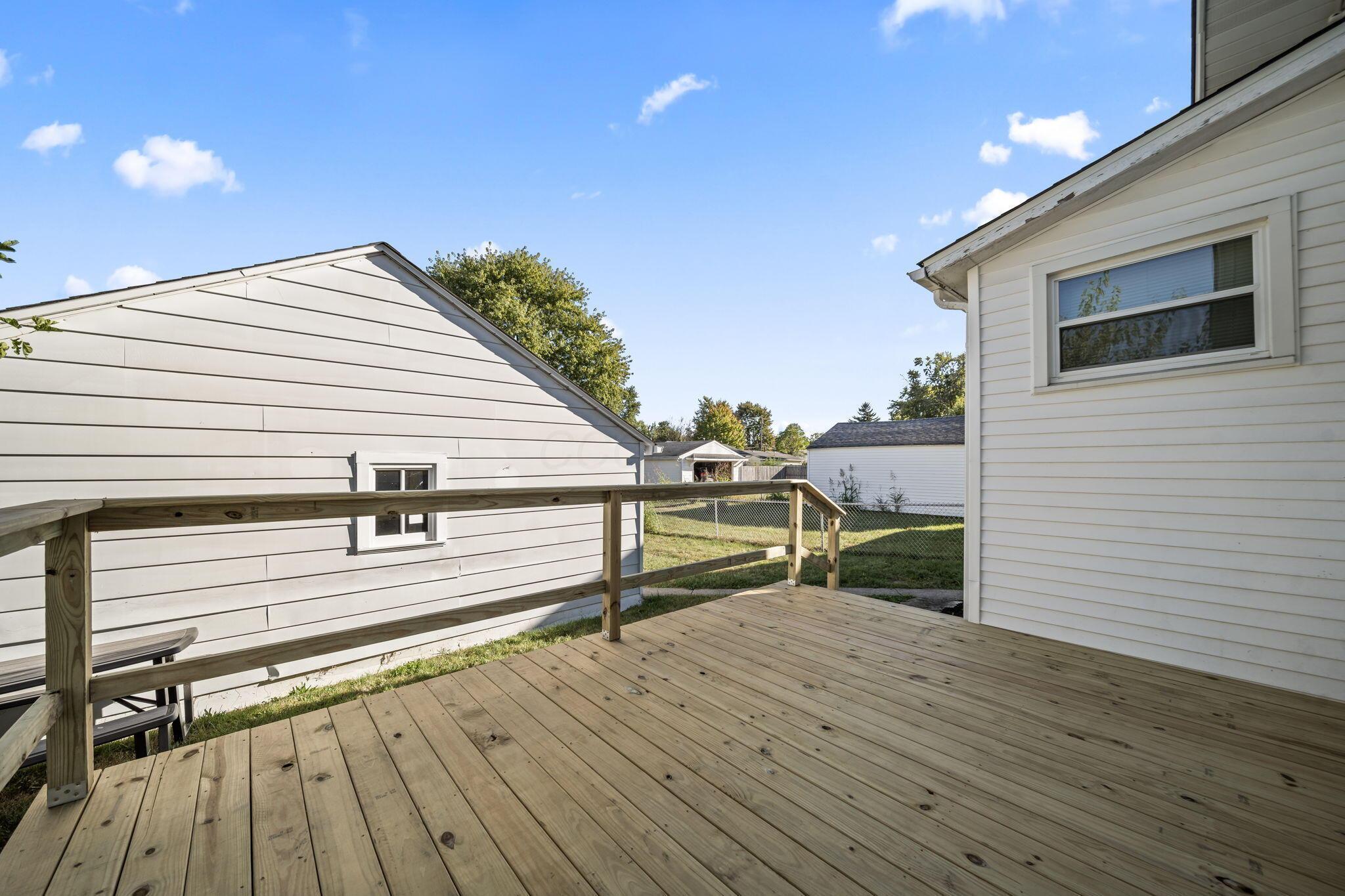 824 Oak Grove Avenue