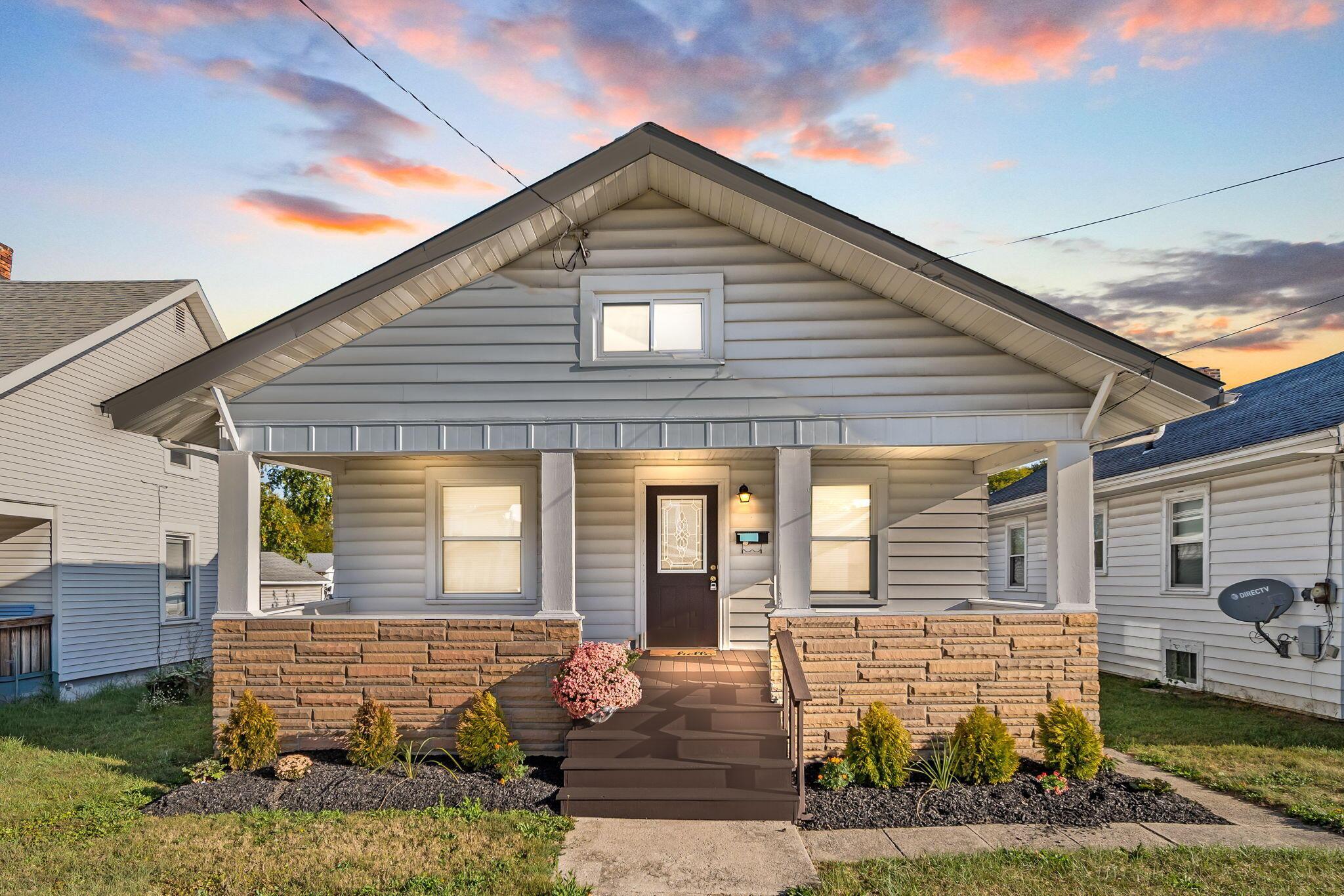 824 Oak Grove Avenue