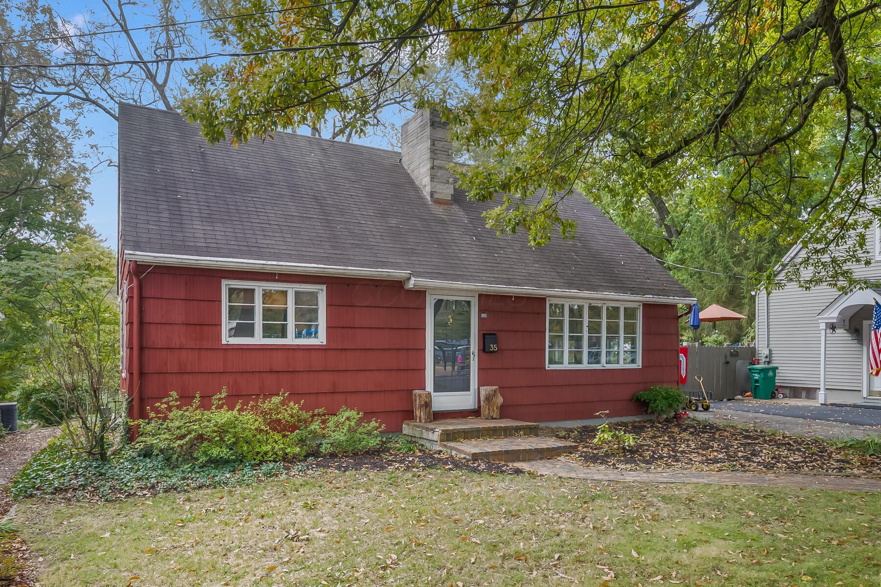 35 Mason Avenue
