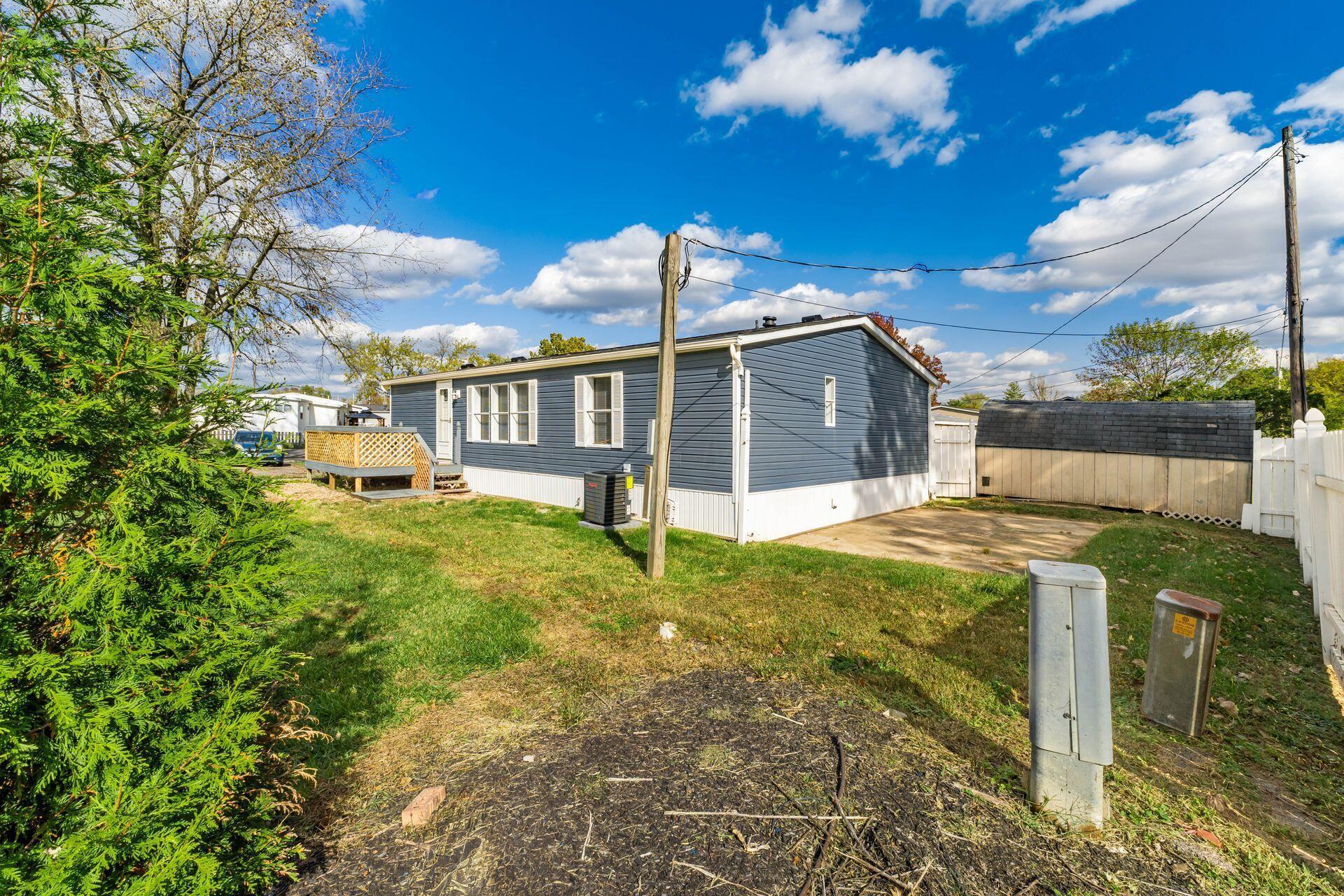 2185 Maureen Boulevard S