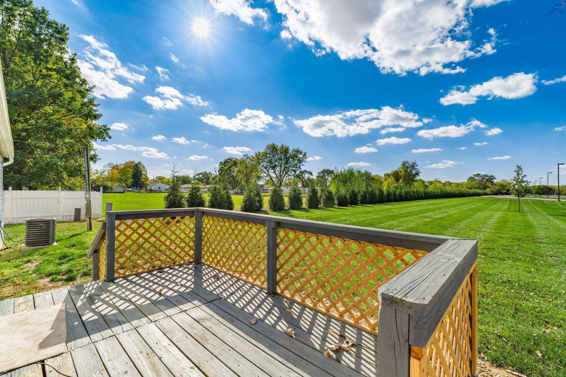 2185 Maureen Boulevard S