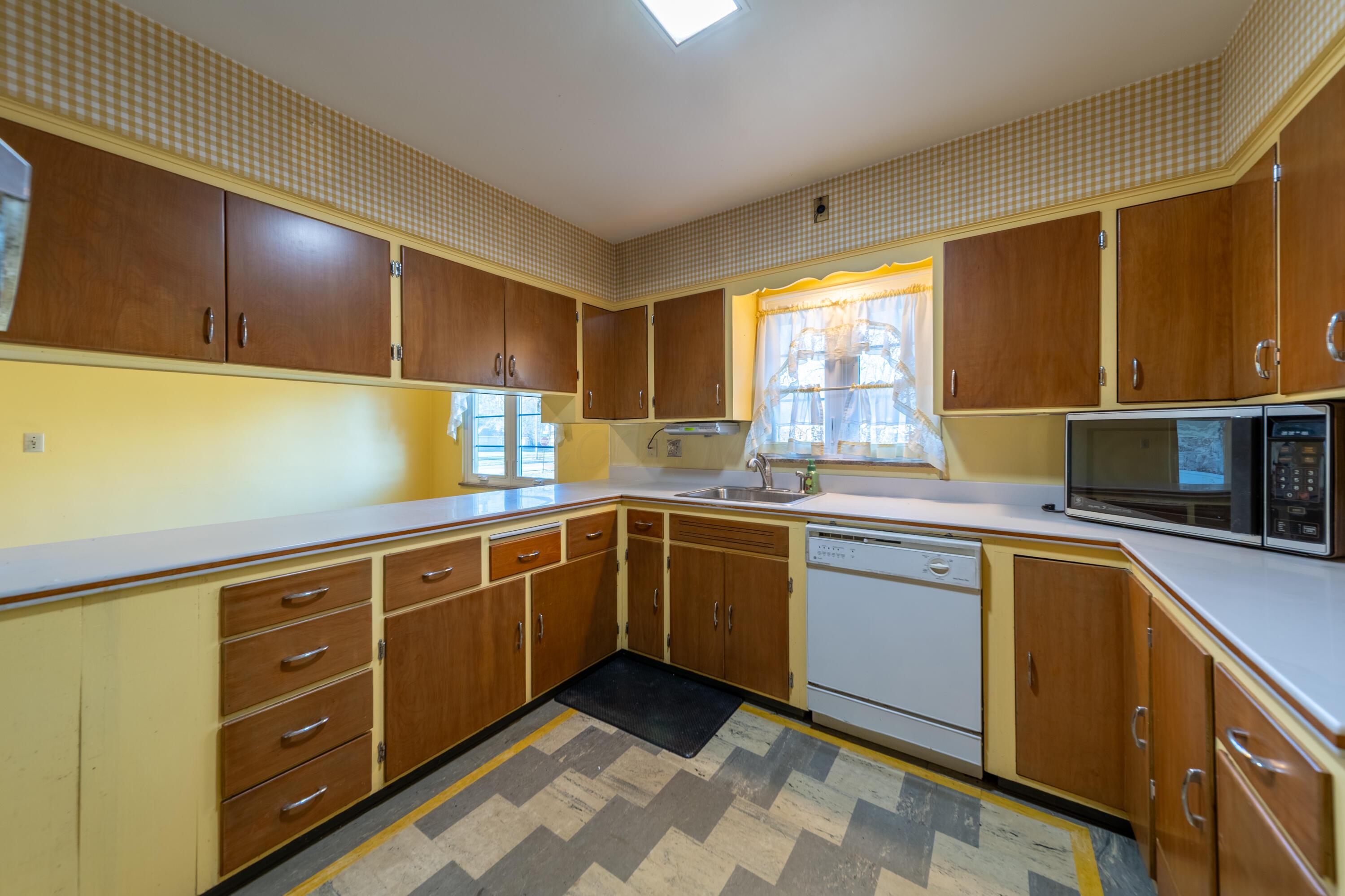 654 Vernon Heights Boulevard