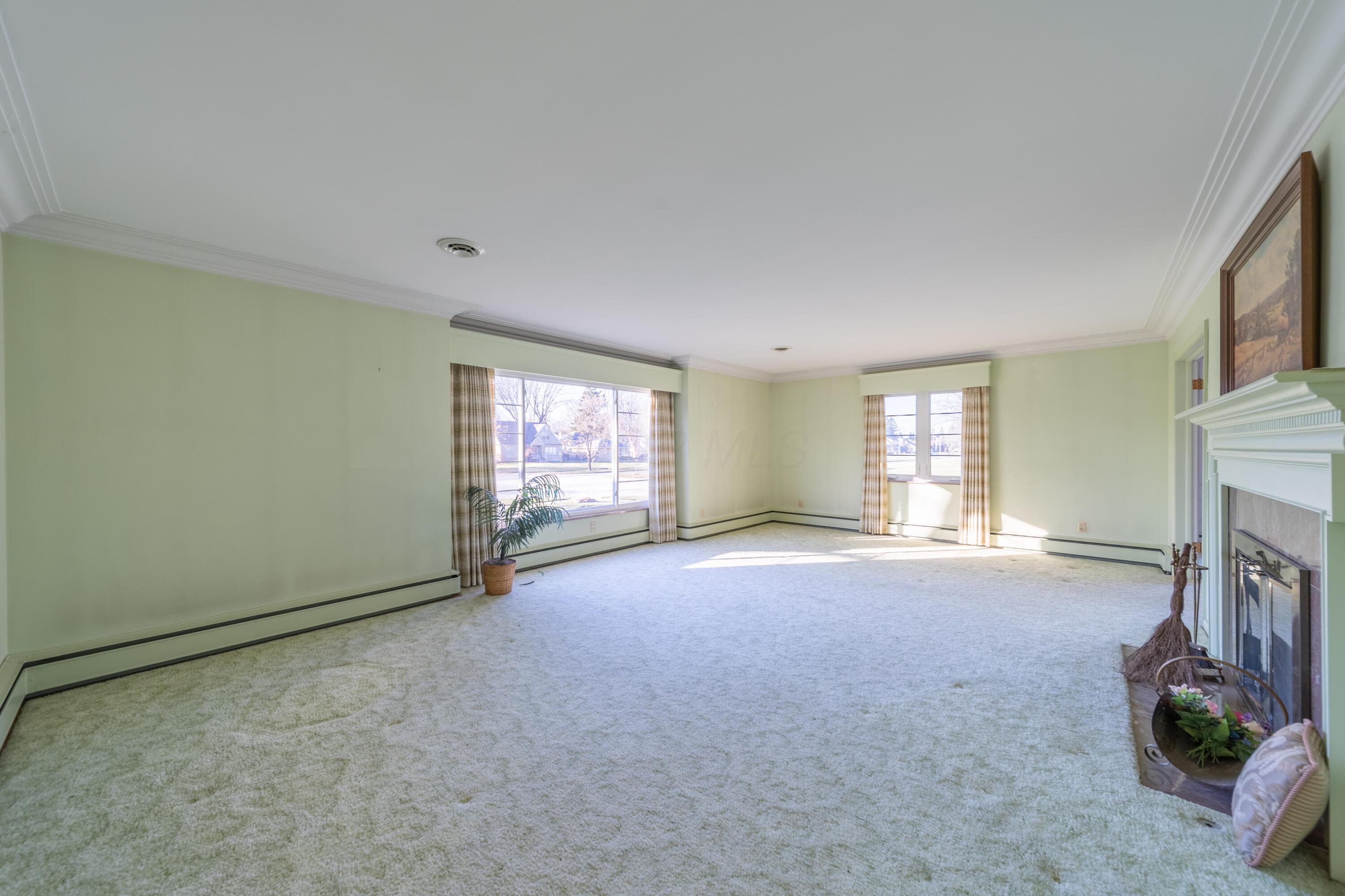 654 Vernon Heights Boulevard