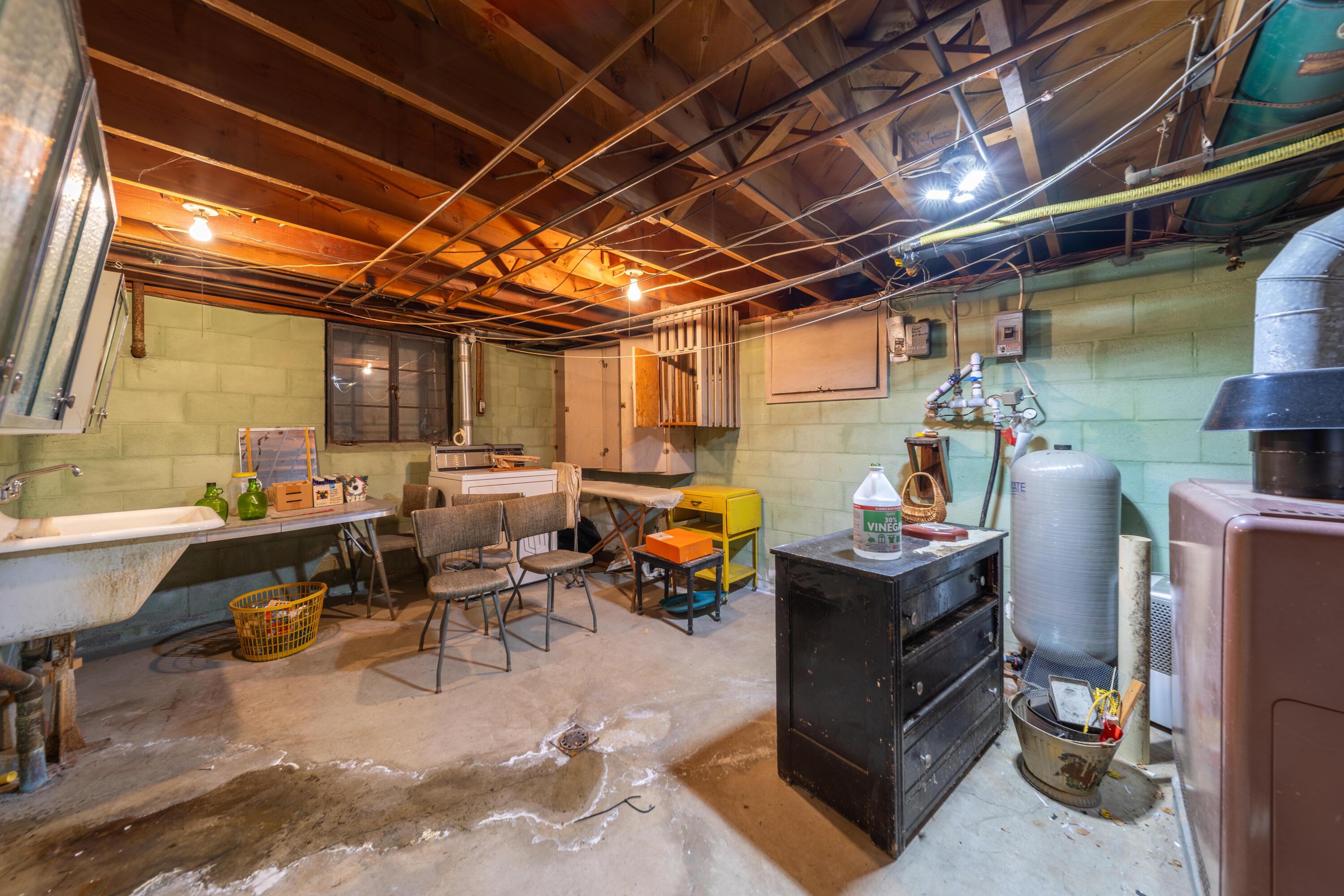 654 Vernon Heights Boulevard