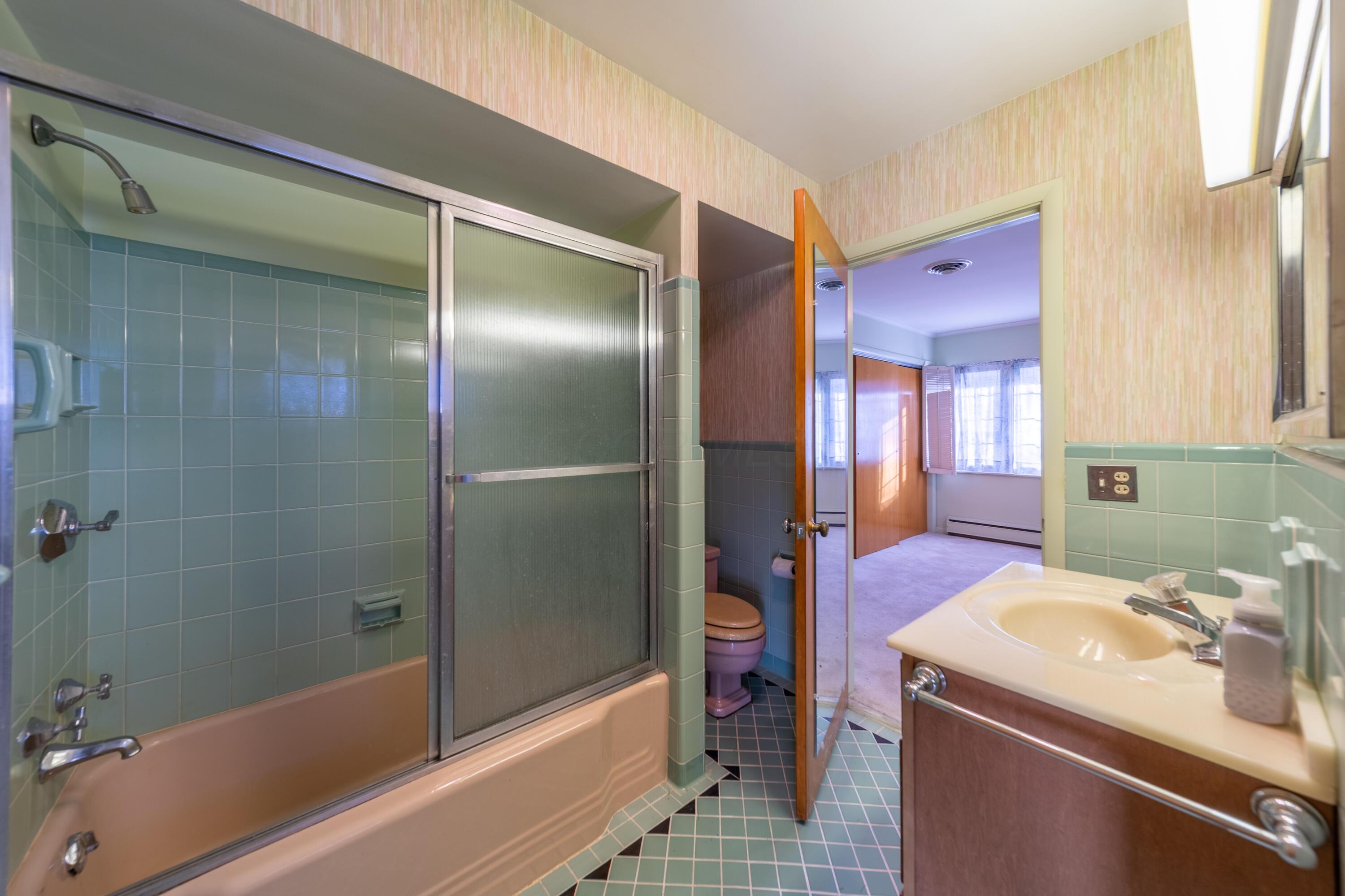 654 Vernon Heights Boulevard