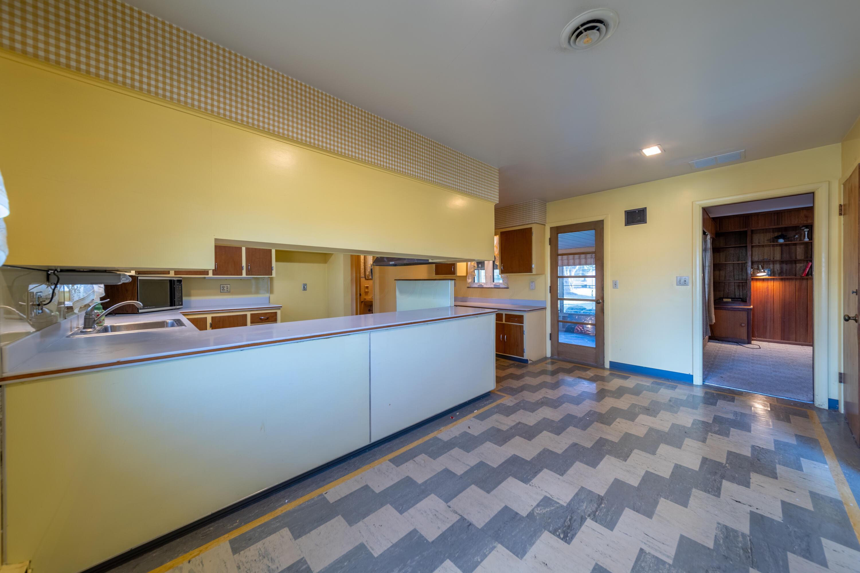 654 Vernon Heights Boulevard