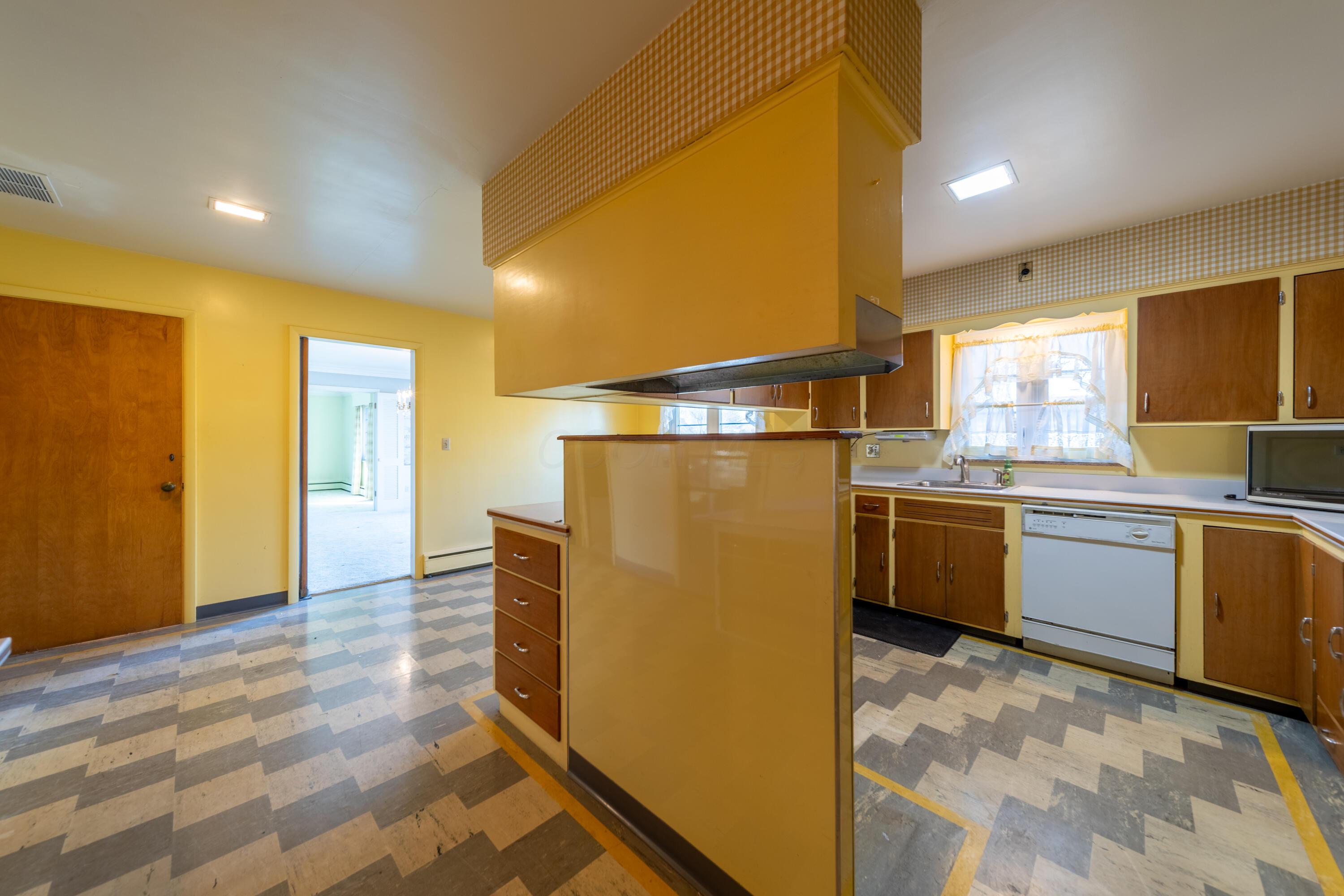 654 Vernon Heights Boulevard