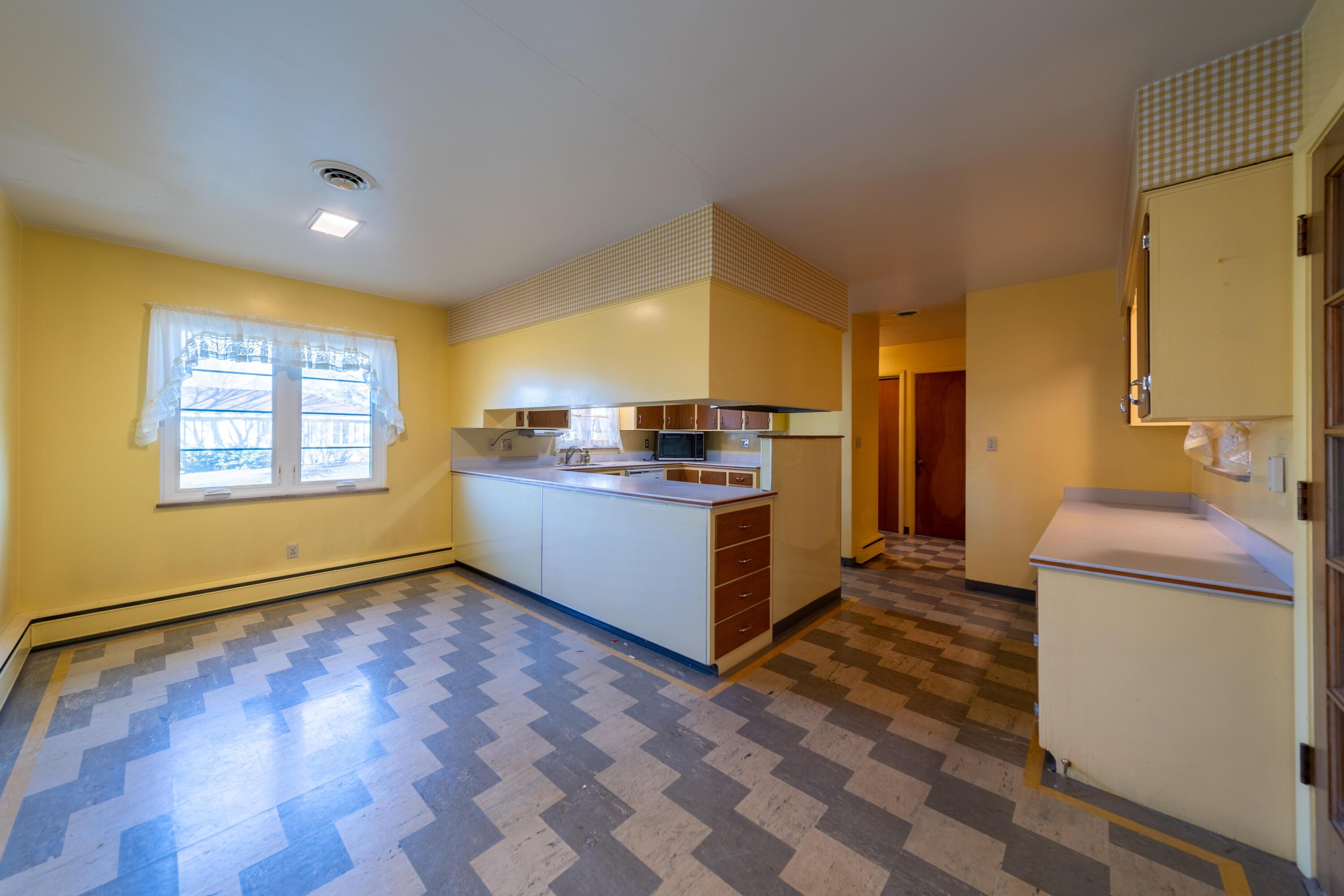 654 Vernon Heights Boulevard