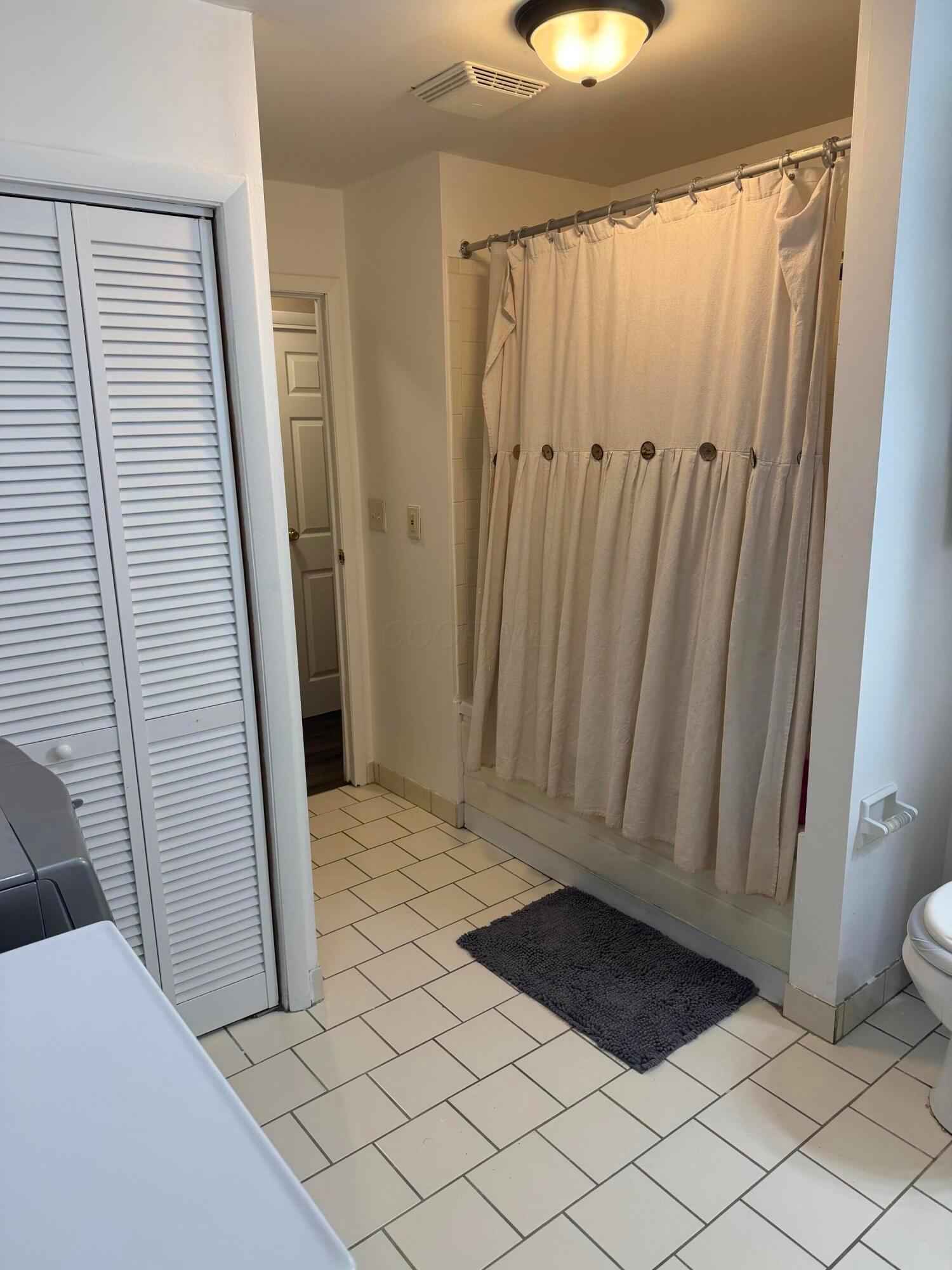 4926 Meadowbrook Drive