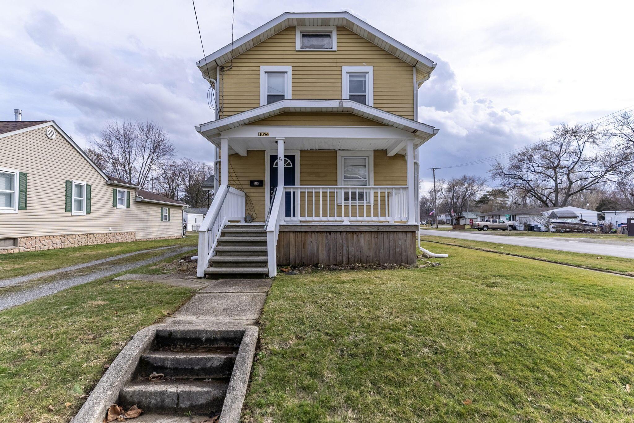 1025 Congress Street