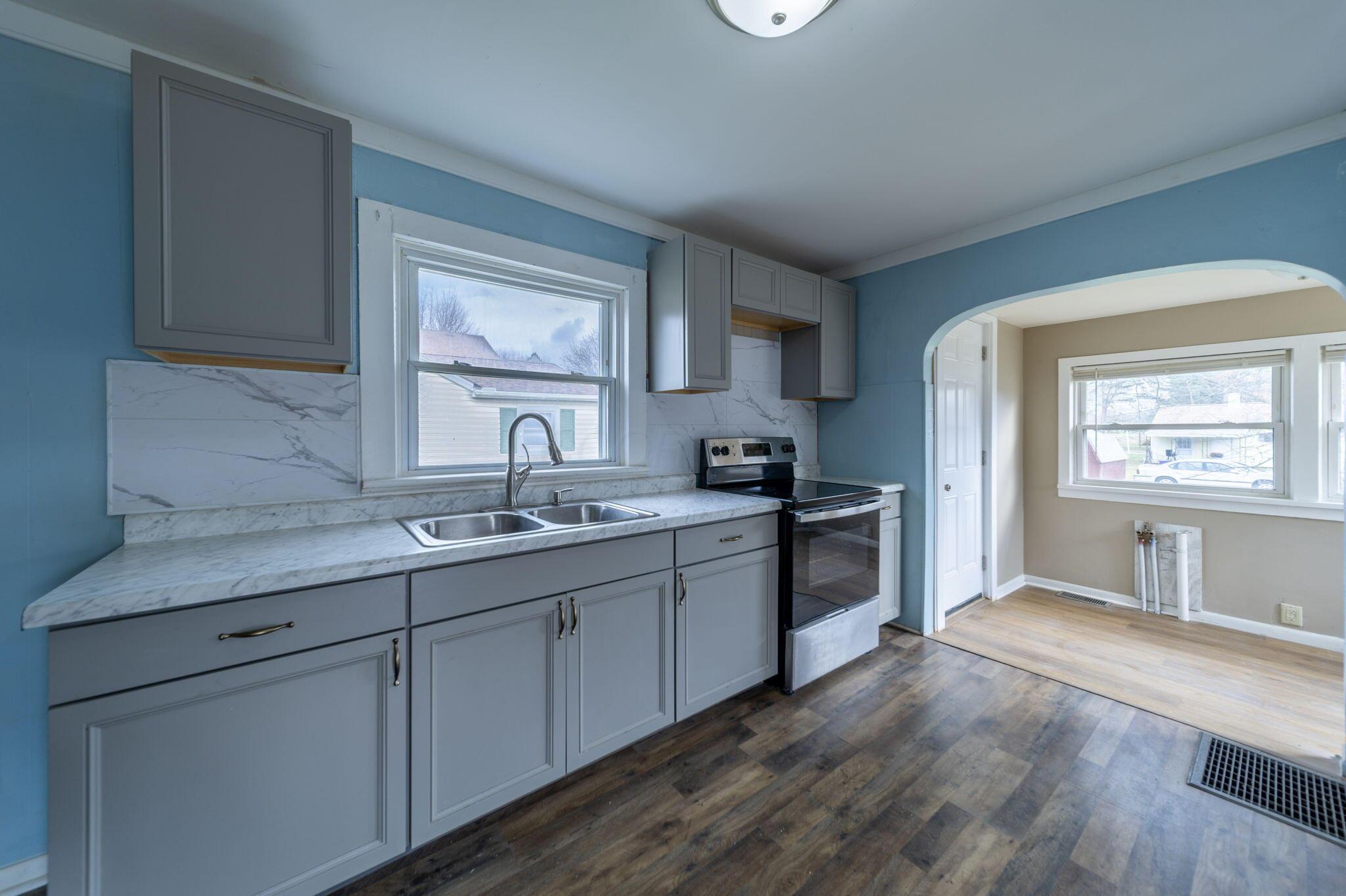 1025 Congress Street