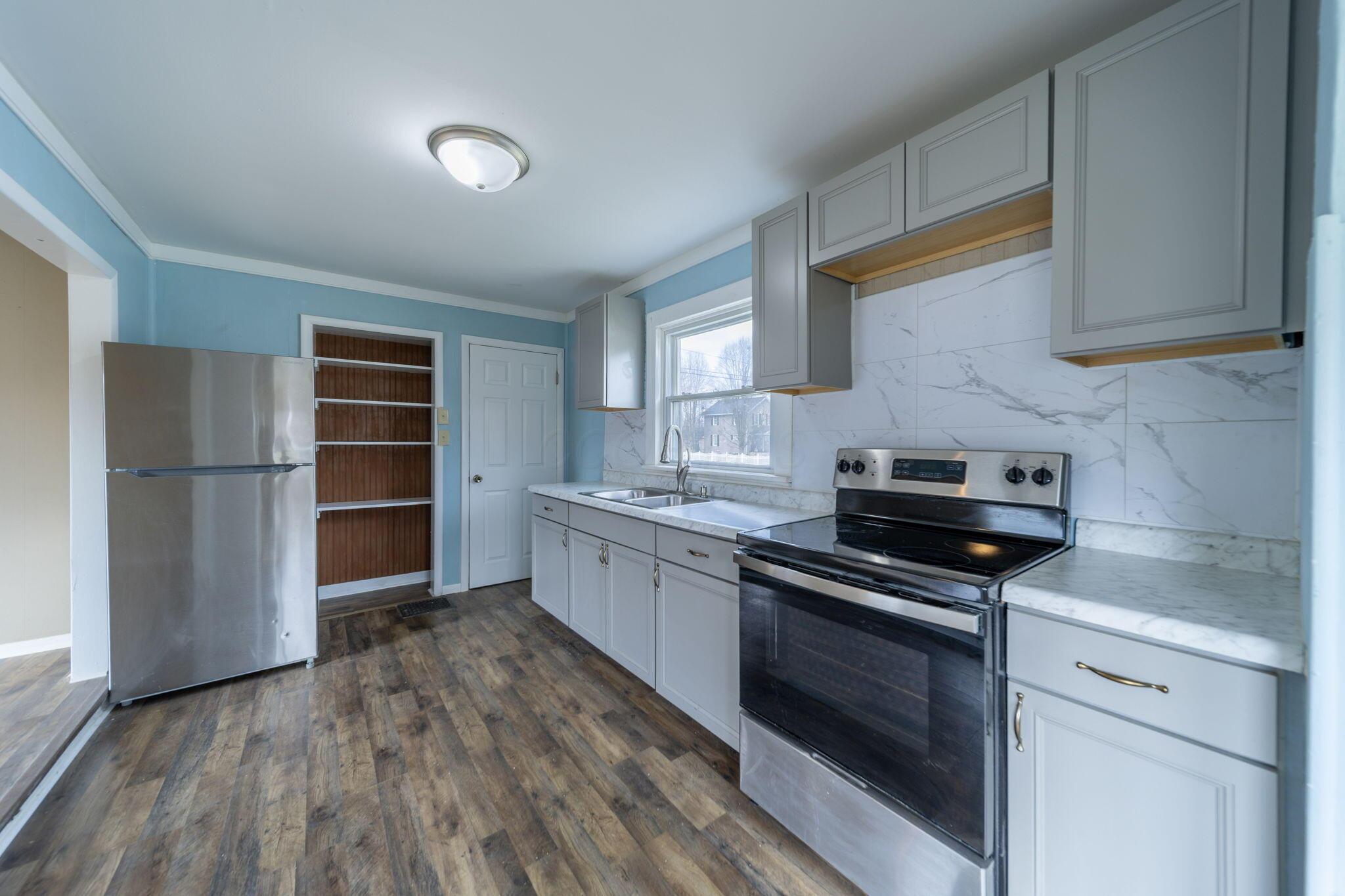 1025 Congress Street