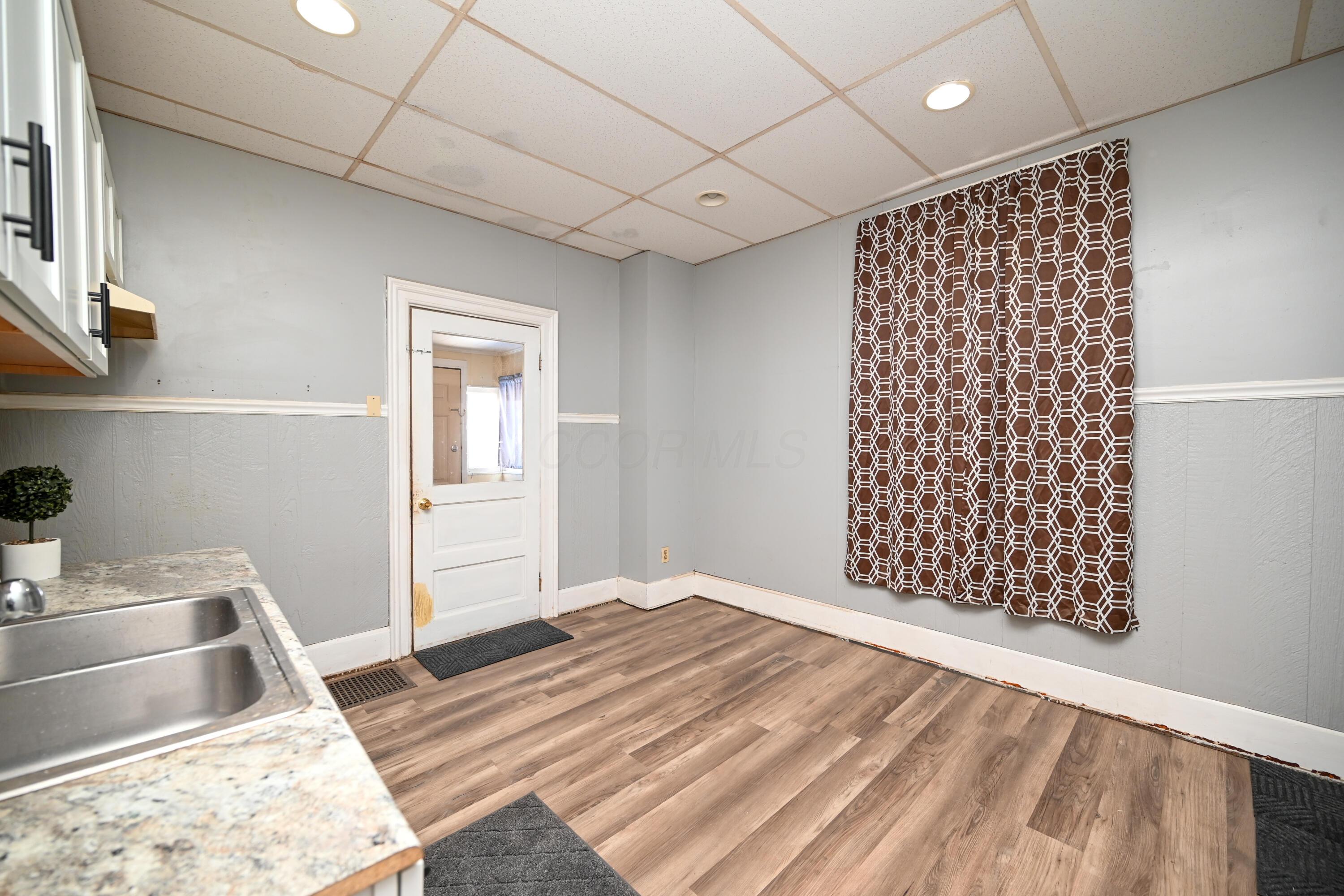 126 W Washington Avenue