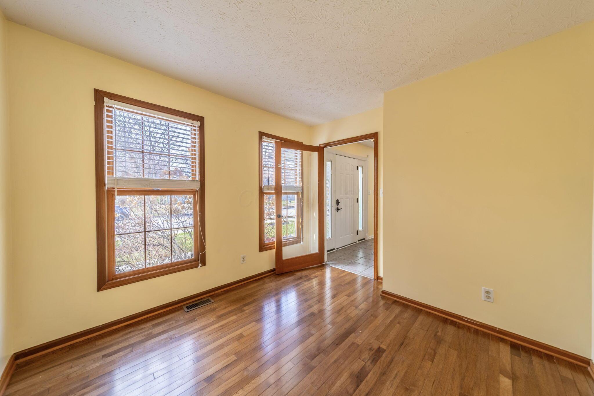 846 Executive Boulevard