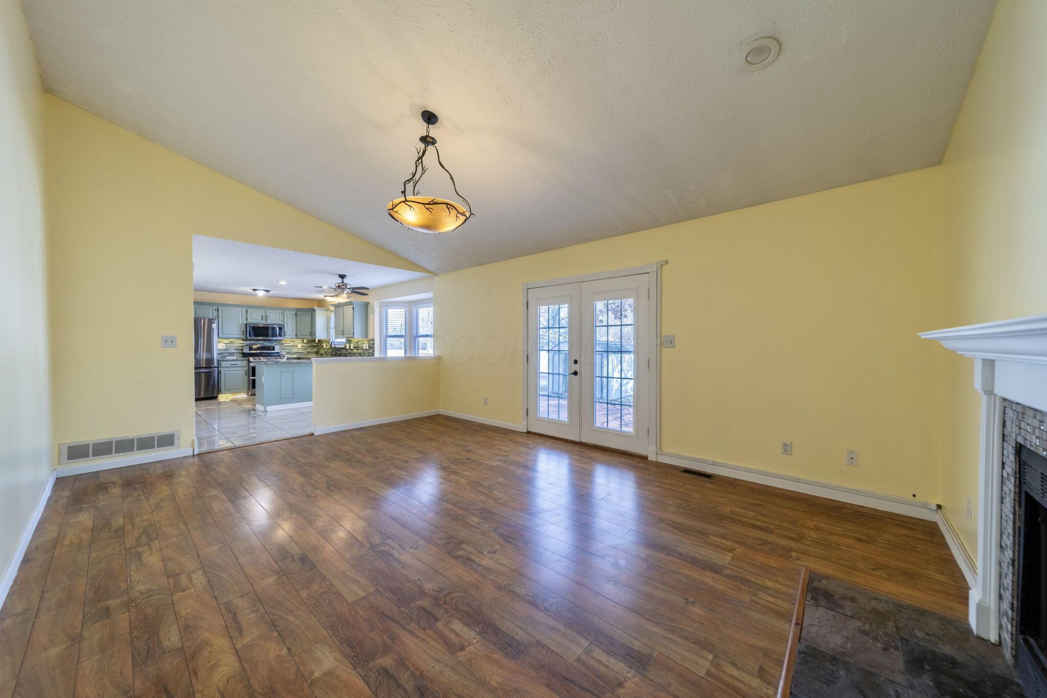 846 Executive Boulevard