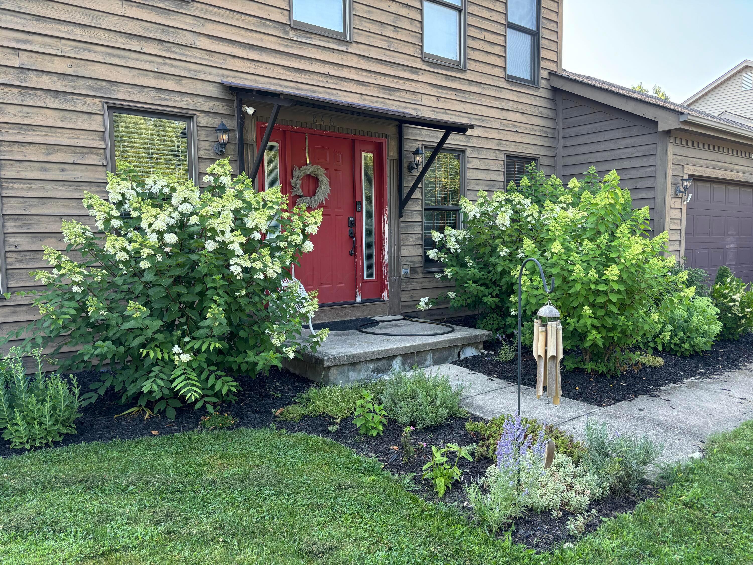 846 Executive Boulevard