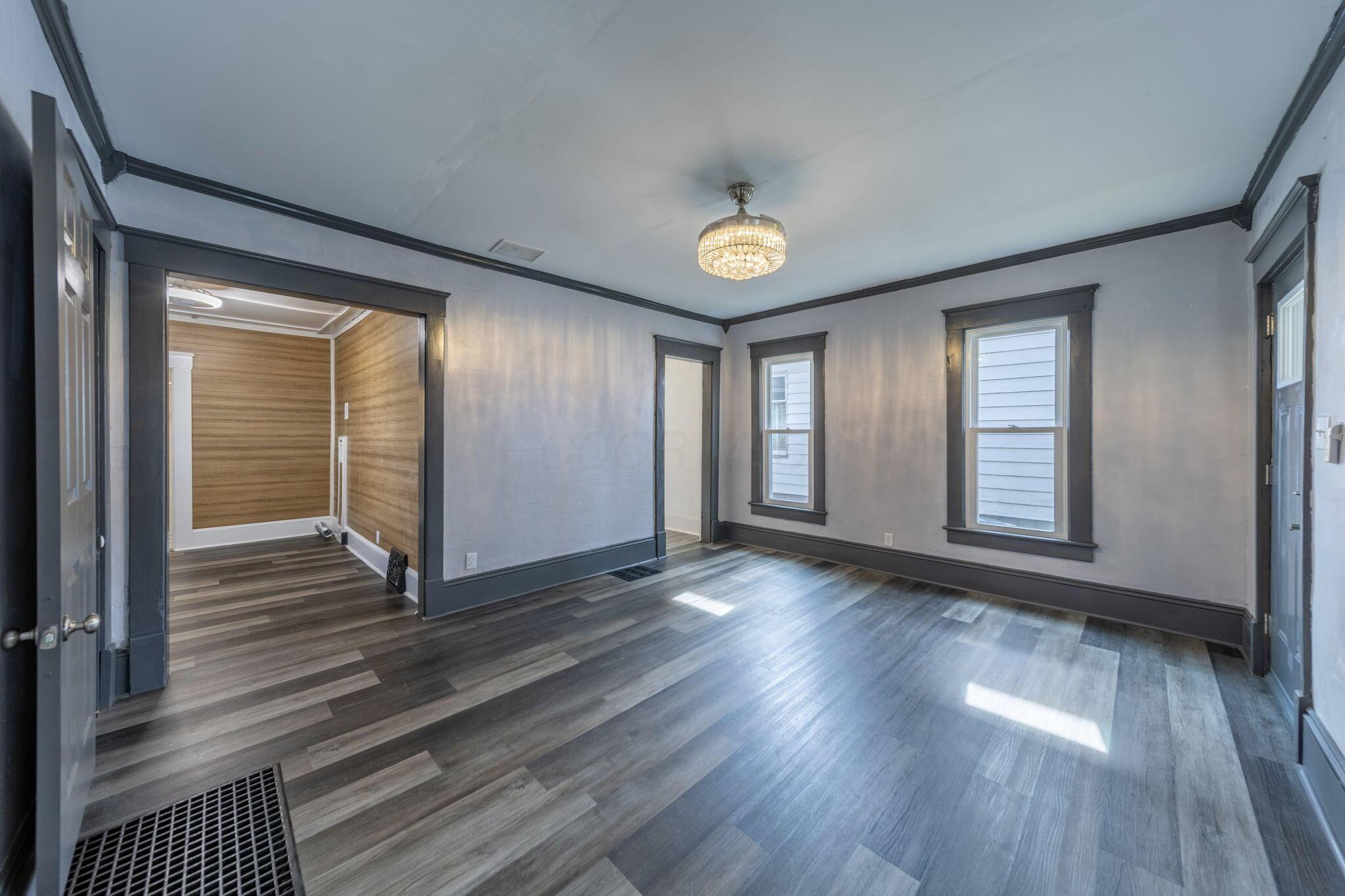 305 Fairview Avenue