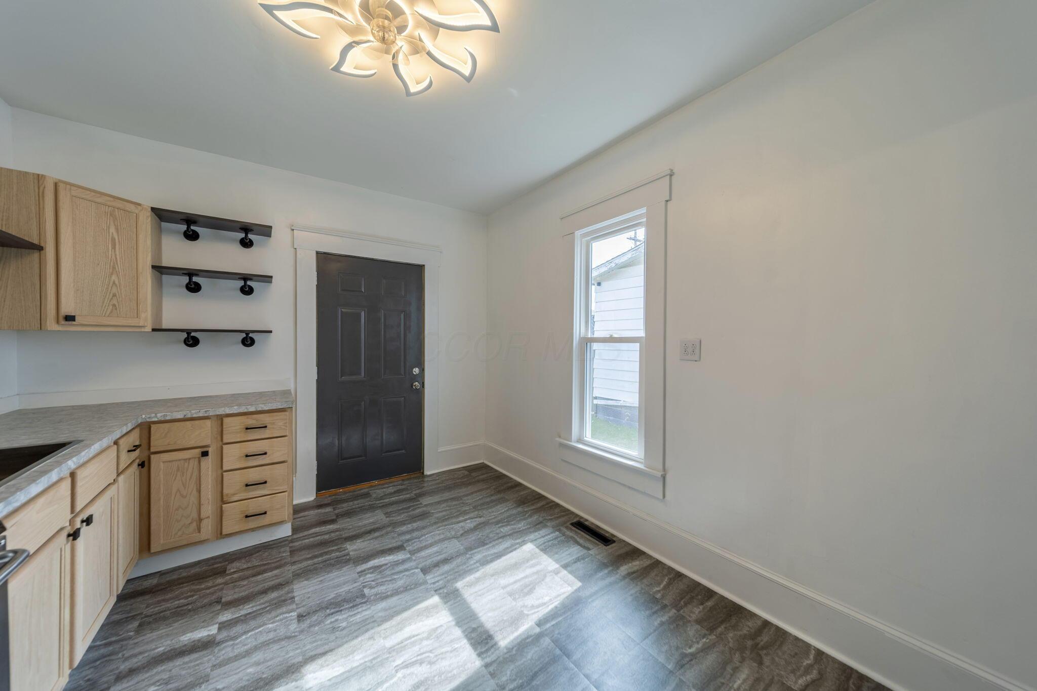 305 Fairview Avenue