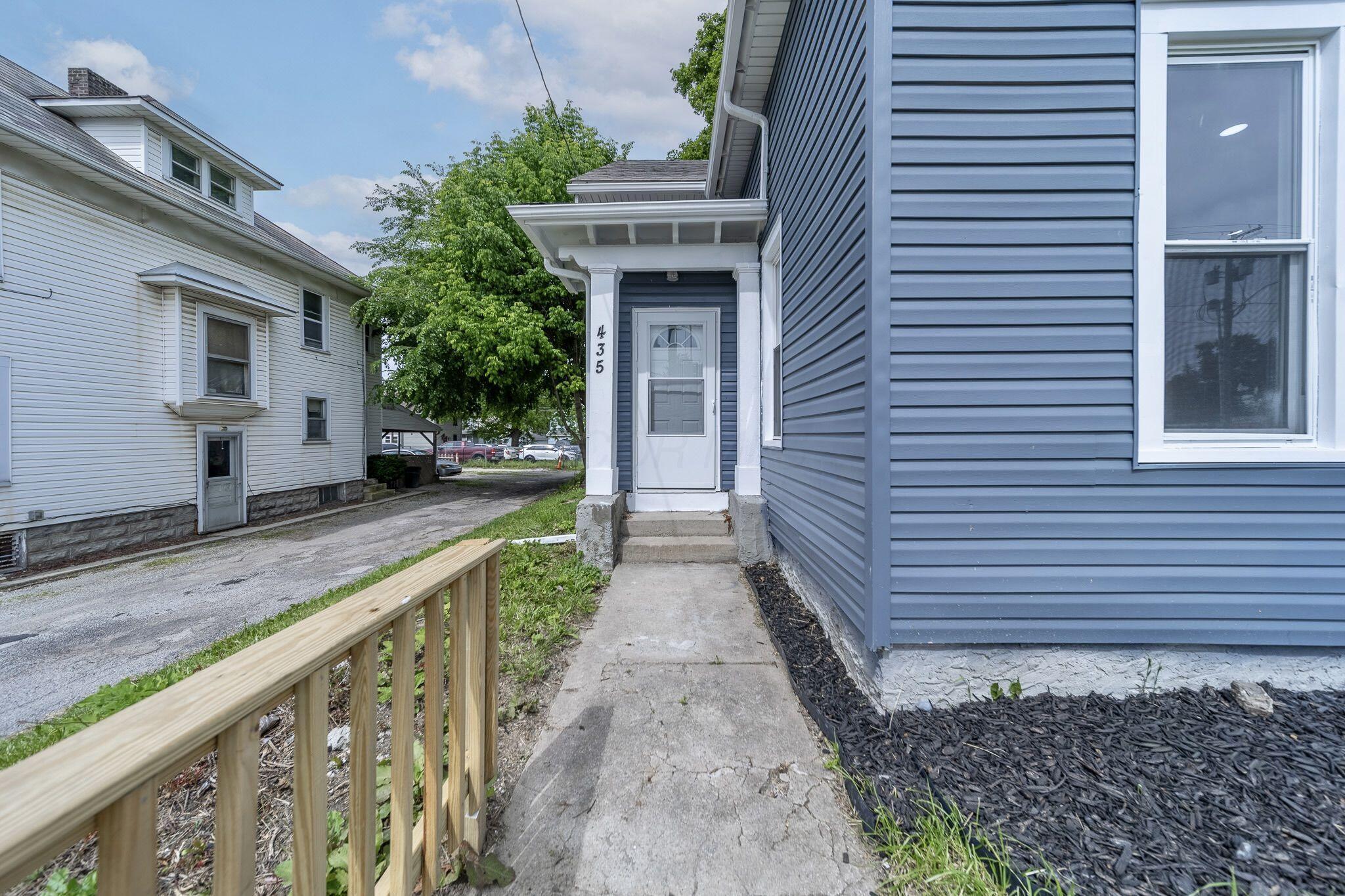 435 N Main, 437