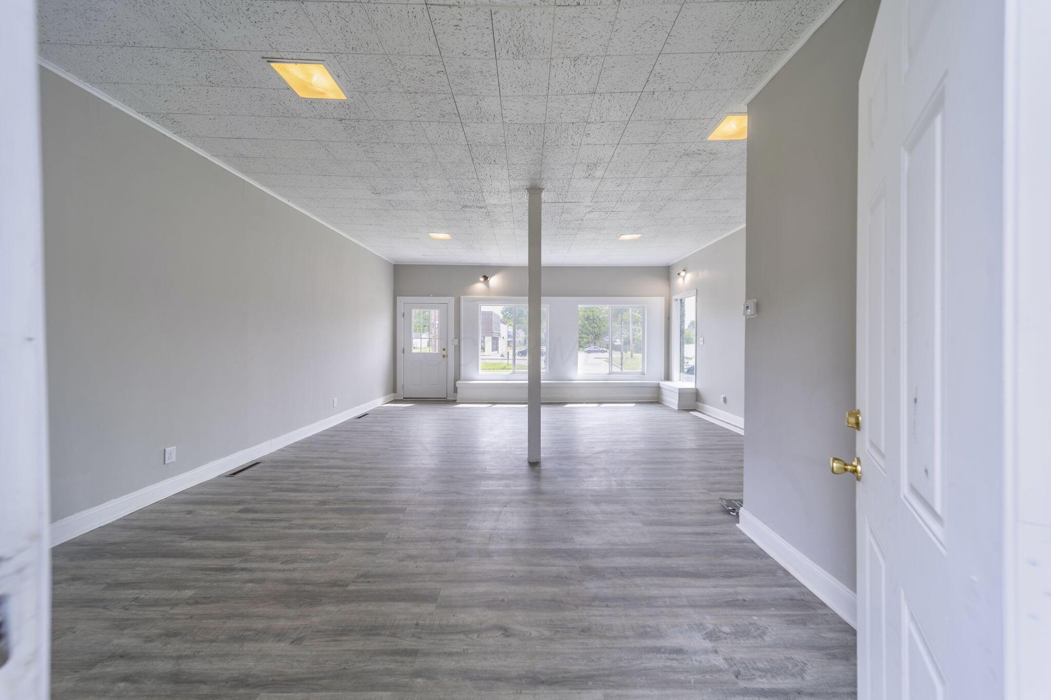 435 N Main, 437