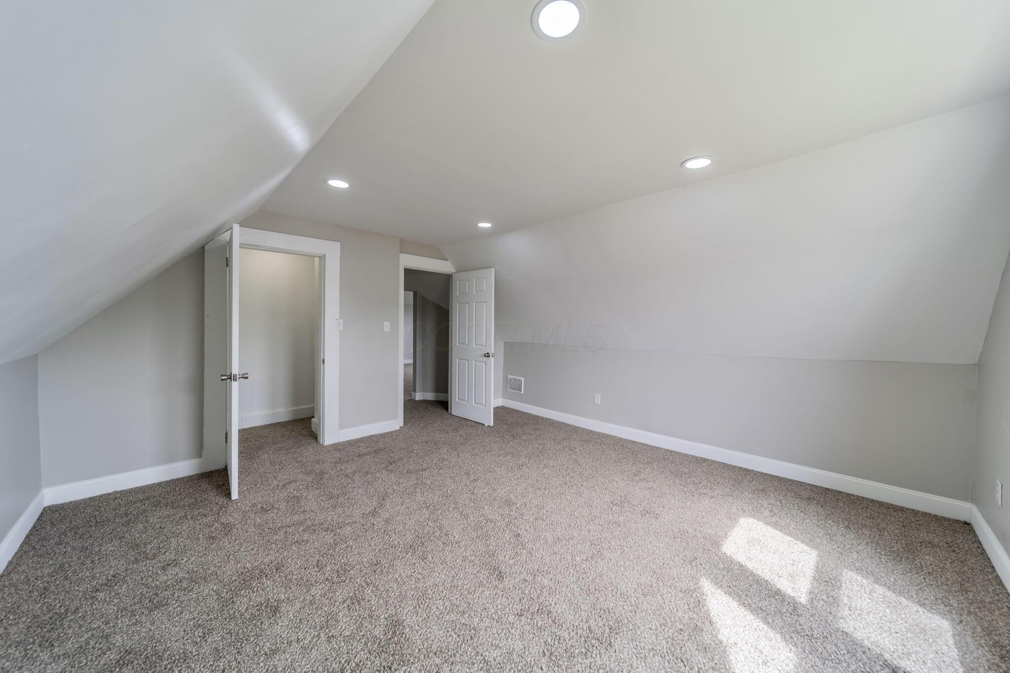 435 N Main, 437